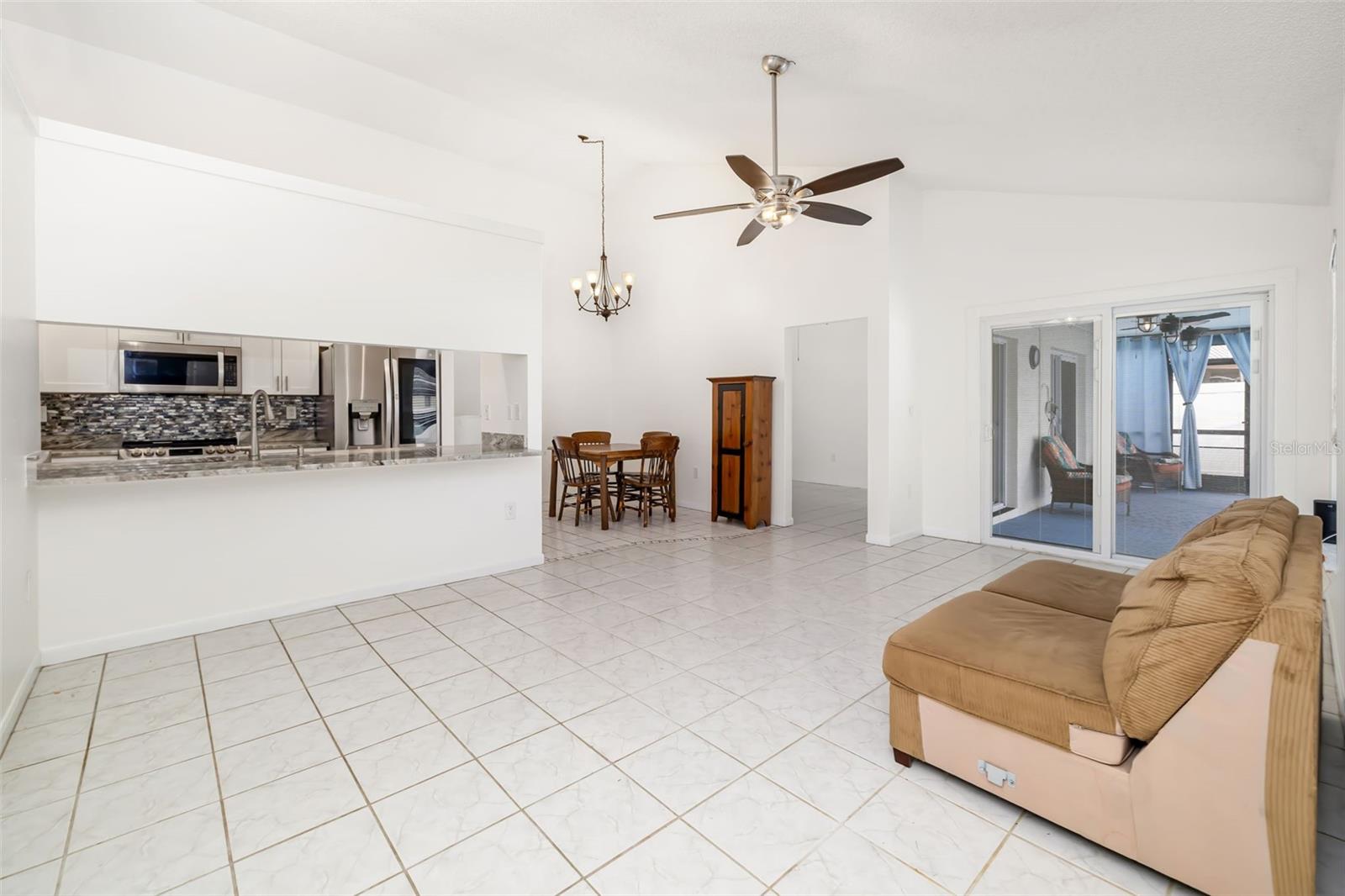 Image 21 of 76 For 5742 Forester Oak Court