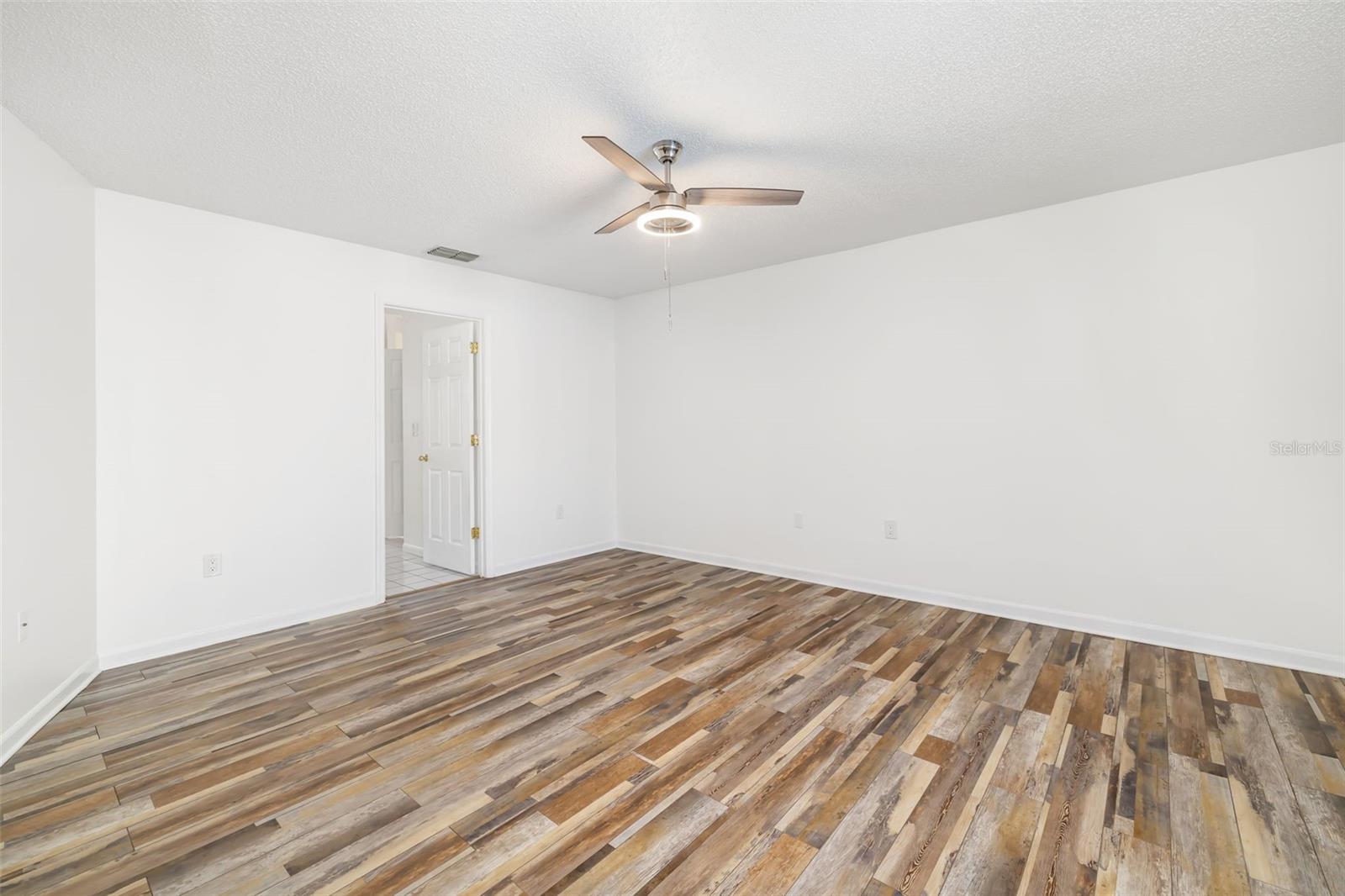 Image 26 of 76 For 5742 Forester Oak Court