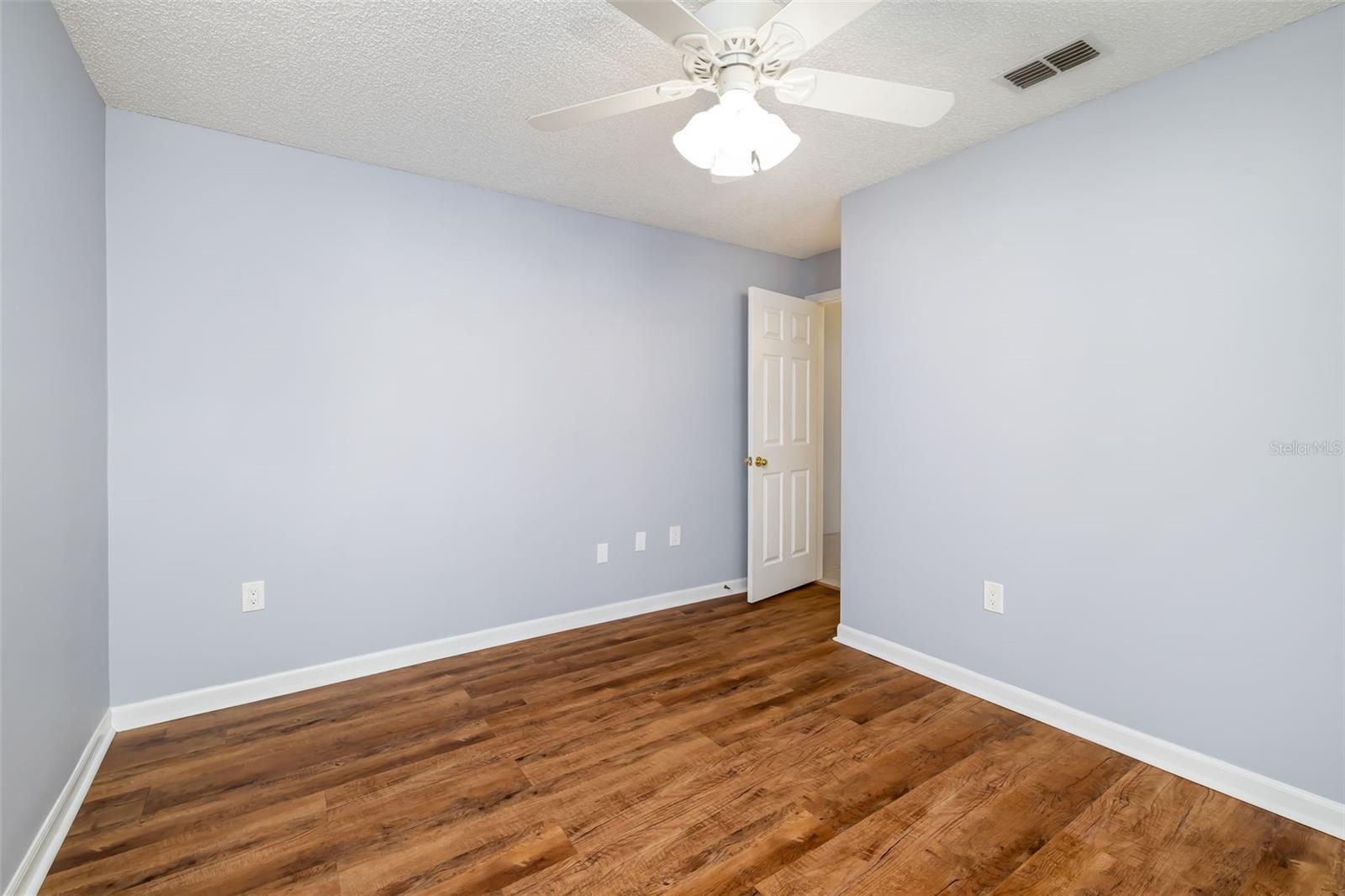 Image 35 of 76 For 5742 Forester Oak Court