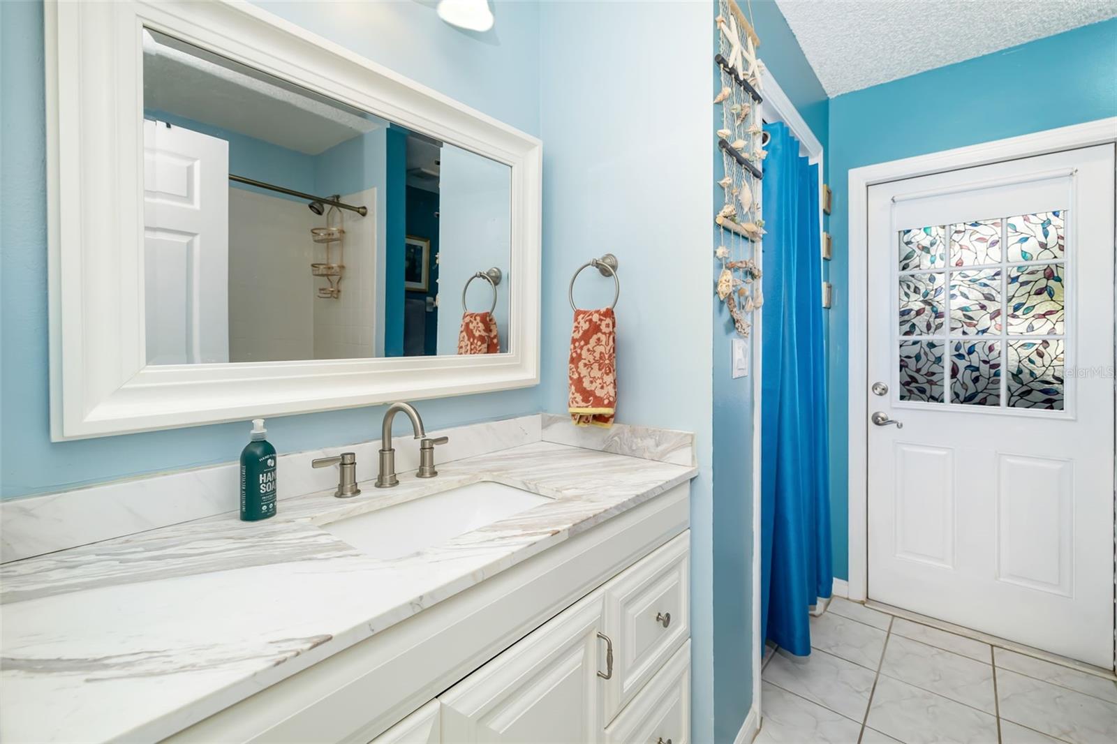 Image 36 of 76 For 5742 Forester Oak Court