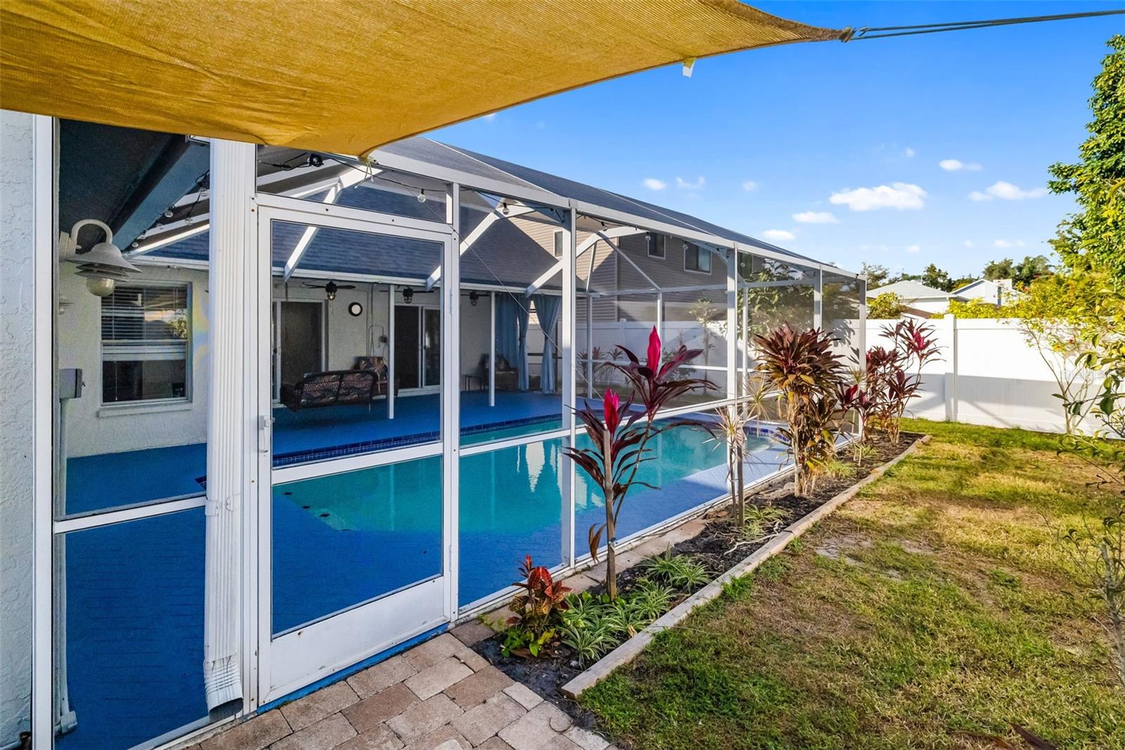 Image 53 of 76 For 5742 Forester Oak Court