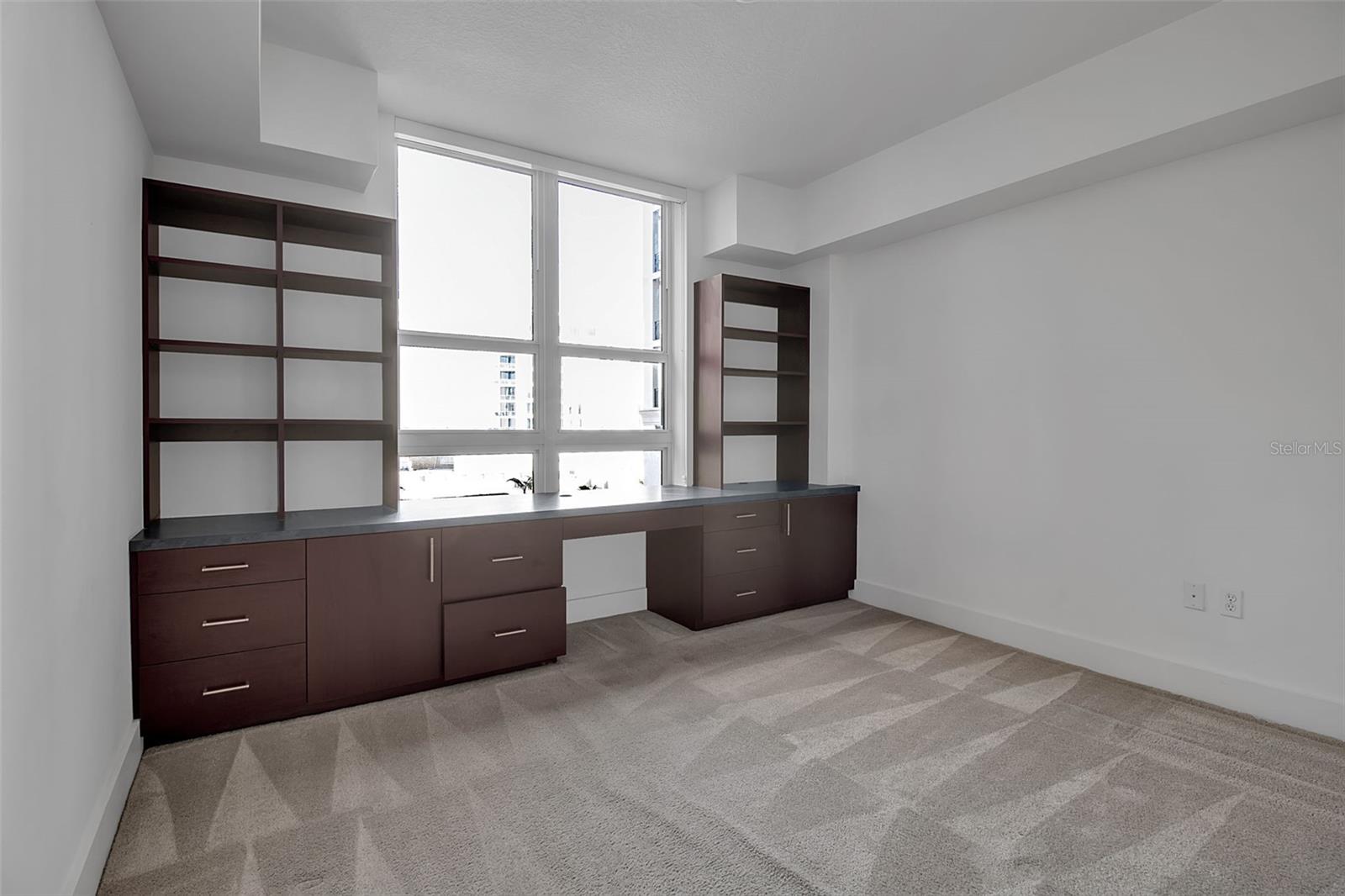 Image 24 of 68 For 1350 Main Street 707