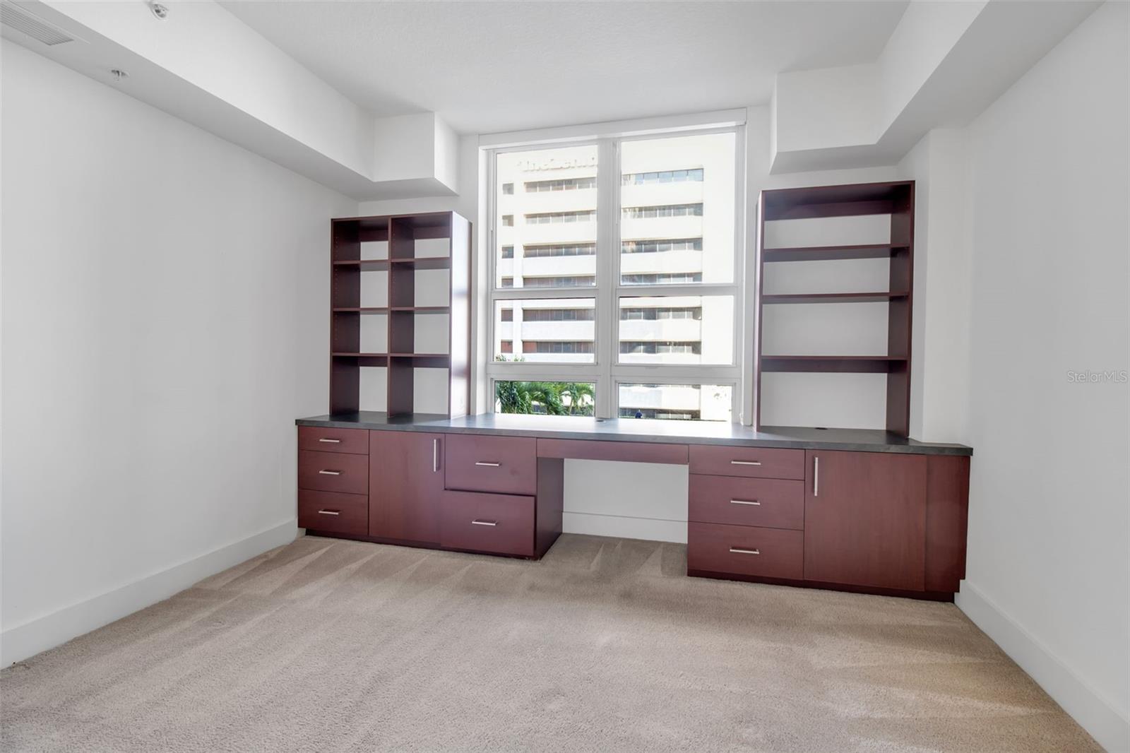 Image 27 of 68 For 1350 Main Street 707