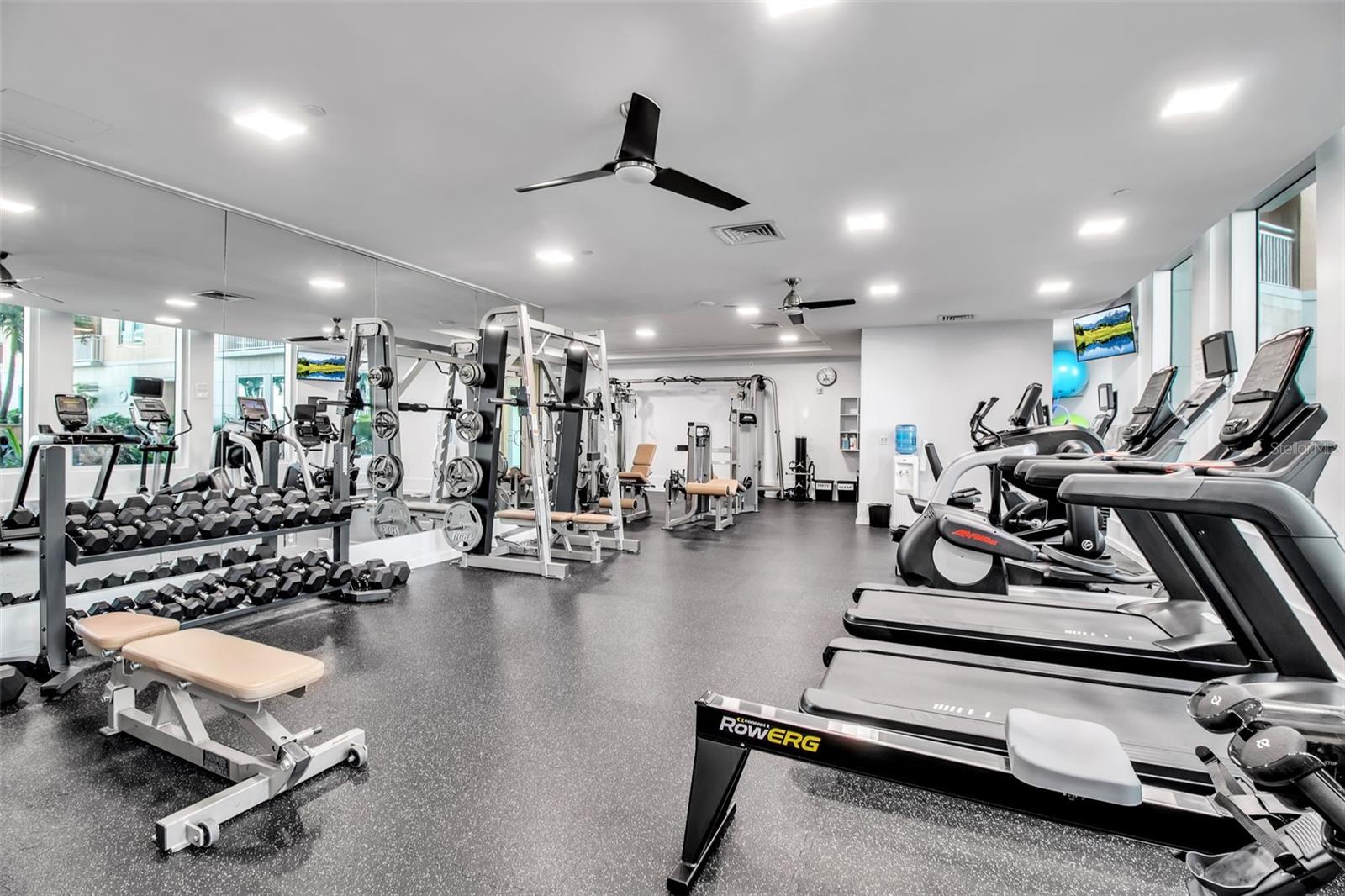 Image 47 of 68 For 1350 Main Street 707