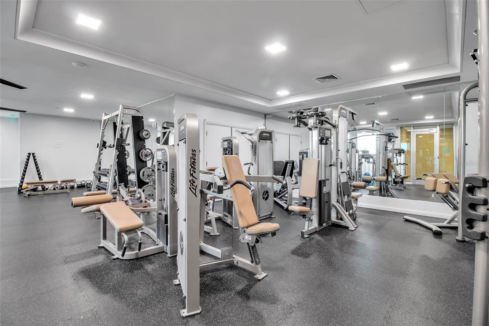 Image 49 of 68 For 1350 Main Street 707