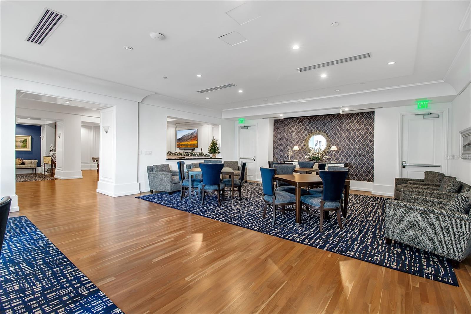 Image 57 of 68 For 1350 Main Street 707