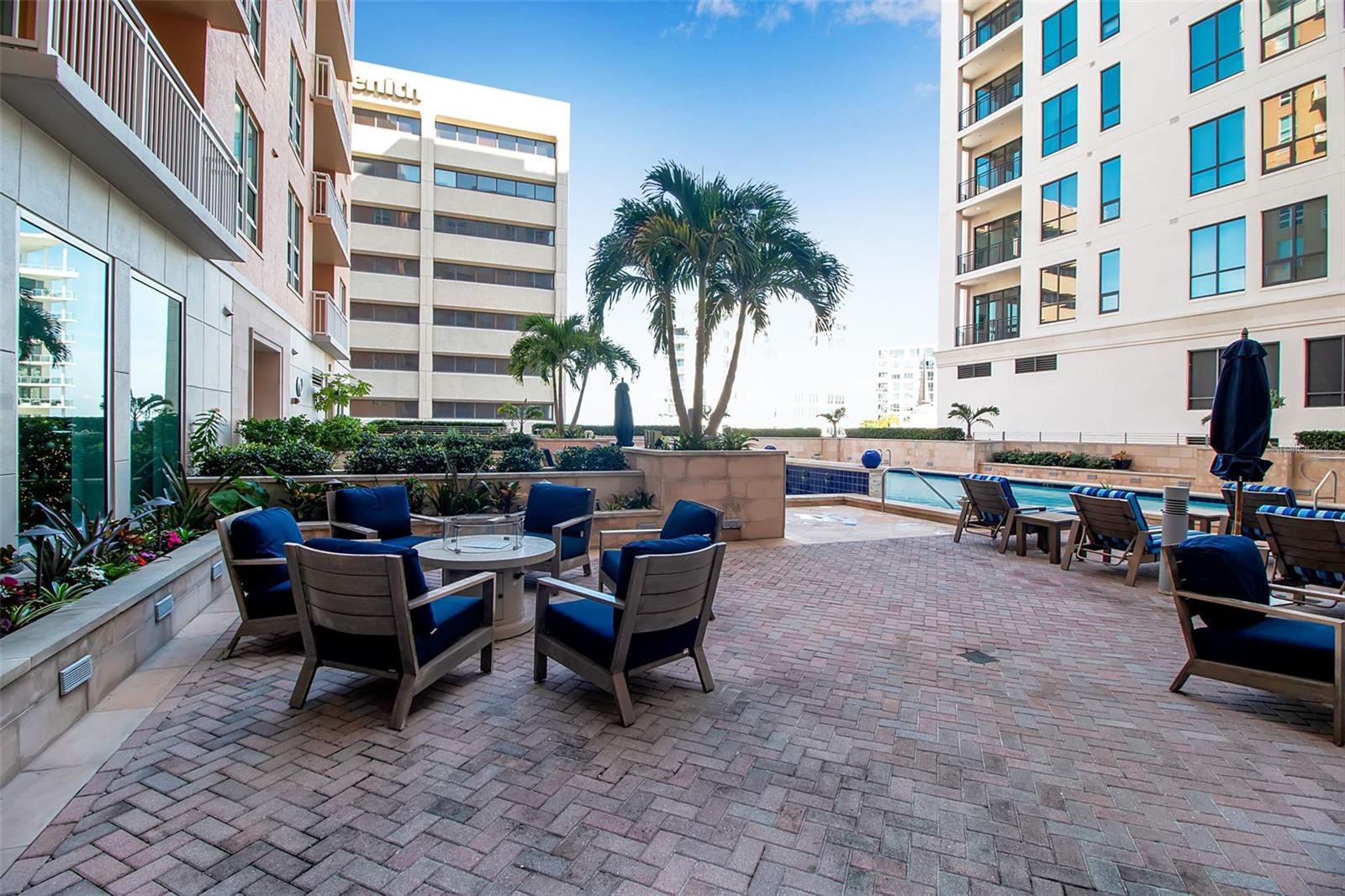 Image 58 of 68 For 1350 Main Street 707