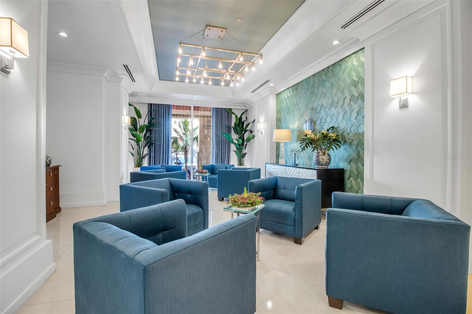 Image 65 of 68 For 1350 Main Street 707