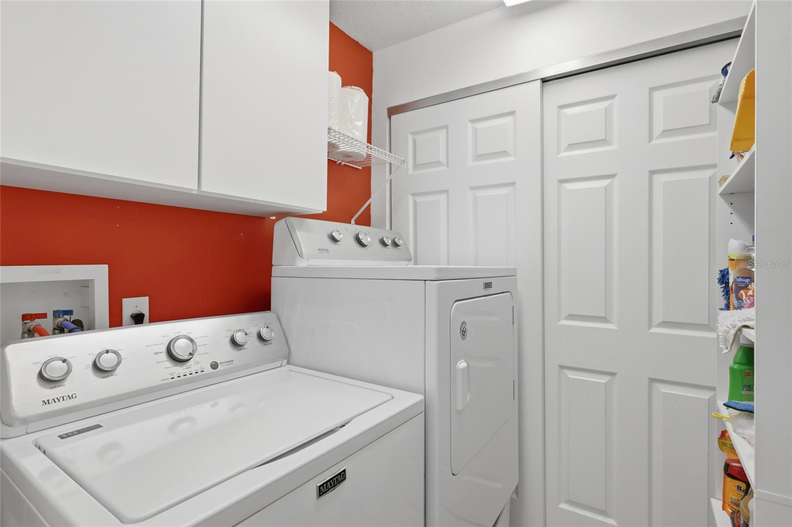 Image 24 of 45 For 8422 Wethersfield Run 104