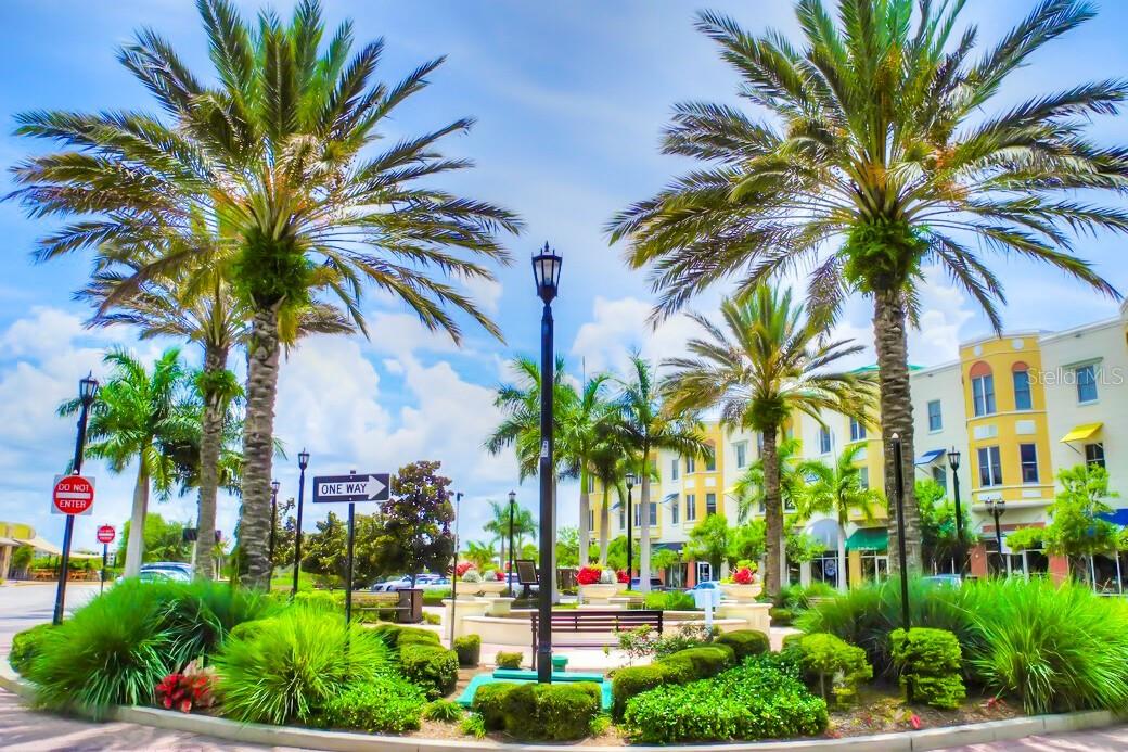 Image 38 of 45 For 8422 Wethersfield Run 104