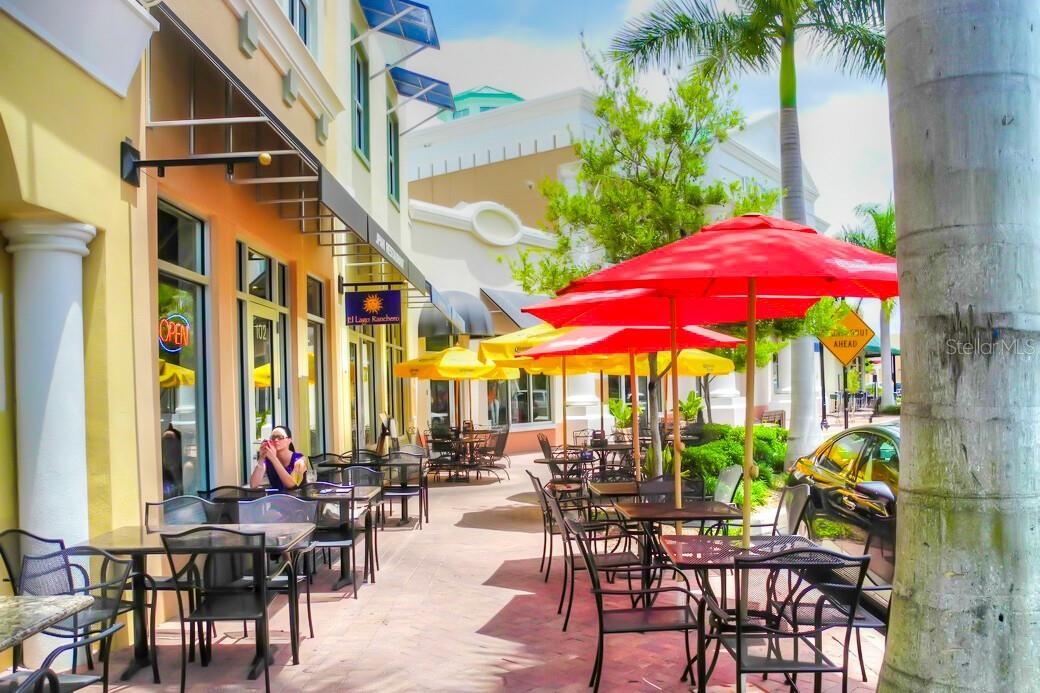 Image 39 of 45 For 8422 Wethersfield Run 104