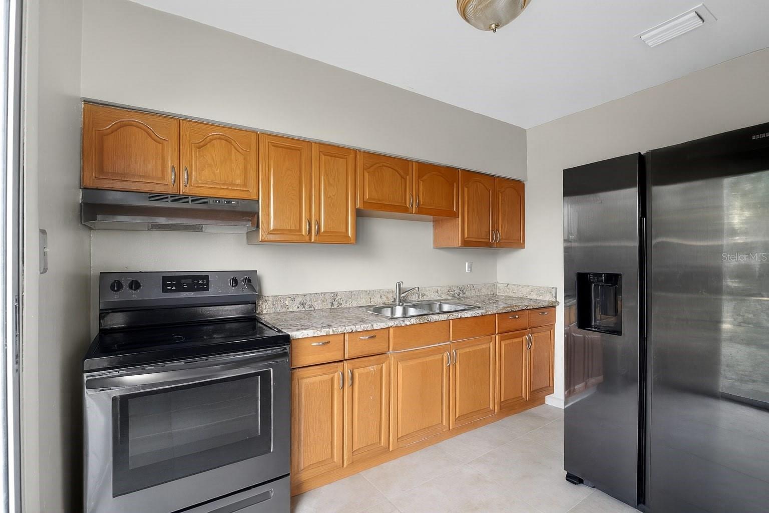 Image 9 of 14 For 21422 69th Avenue