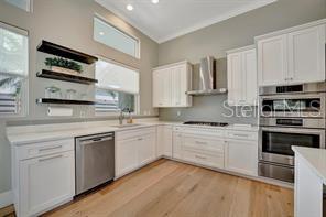 Image 21 of 47 For 1511 Lake Shore Drive