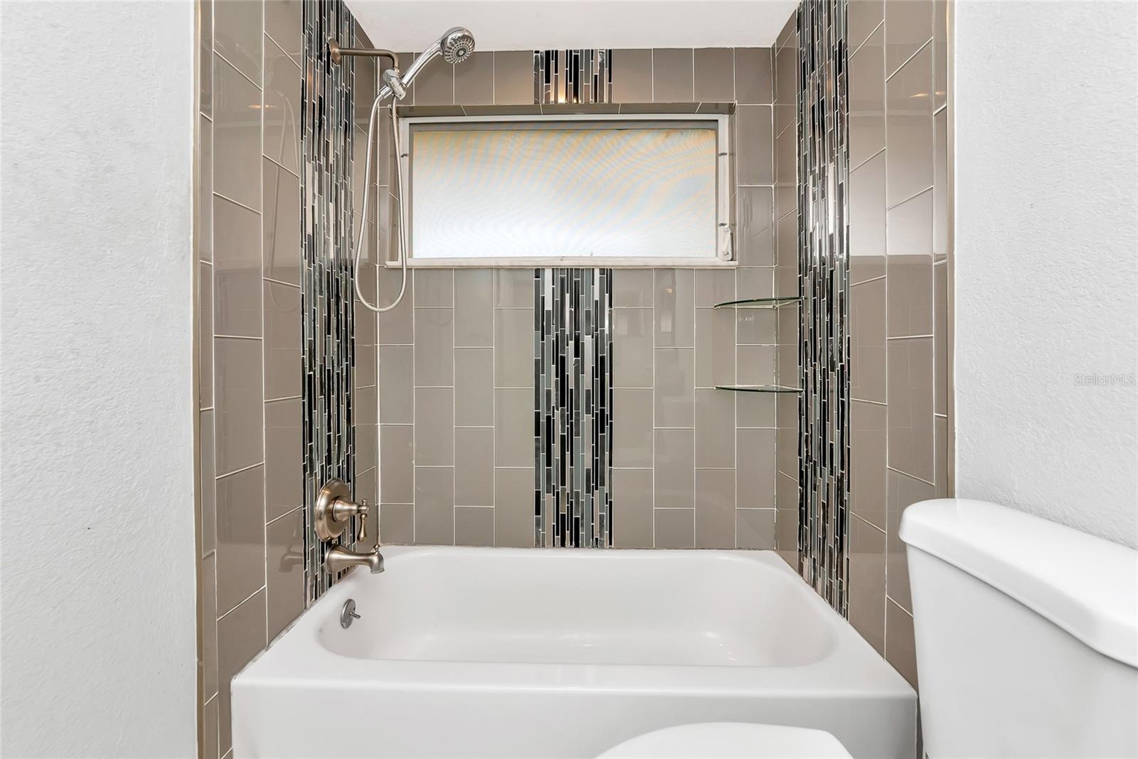 Image 17 of 35 For 2707 Bigelow Dr