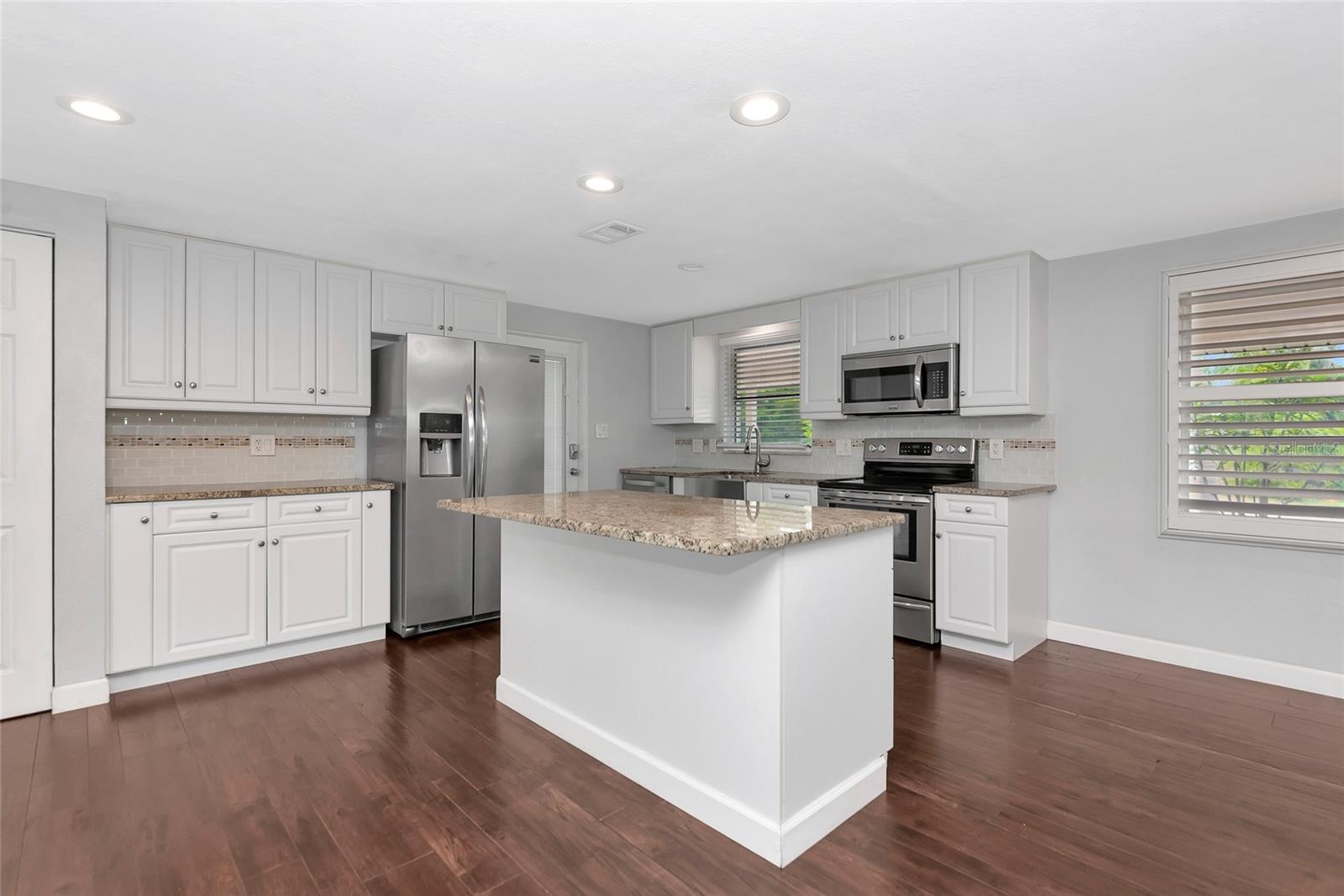 Image 6 of 35 For 2707 Bigelow Dr