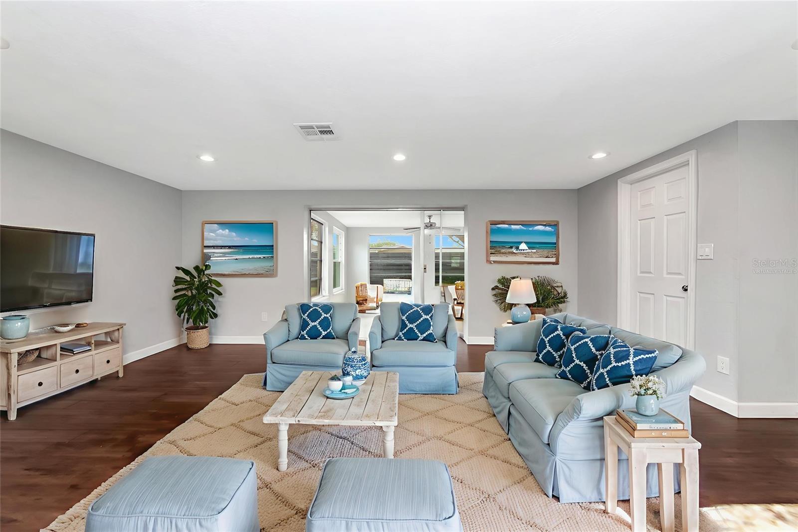 Image 9 of 35 For 2707 Bigelow Dr