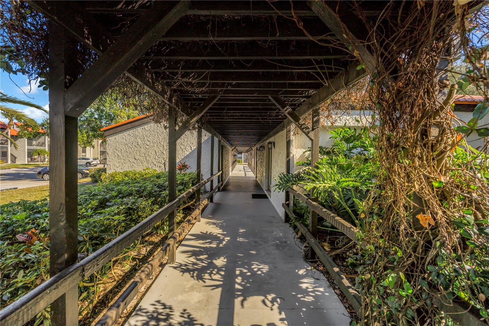 Image 29 of 38 For 3269 Beneva Road 102