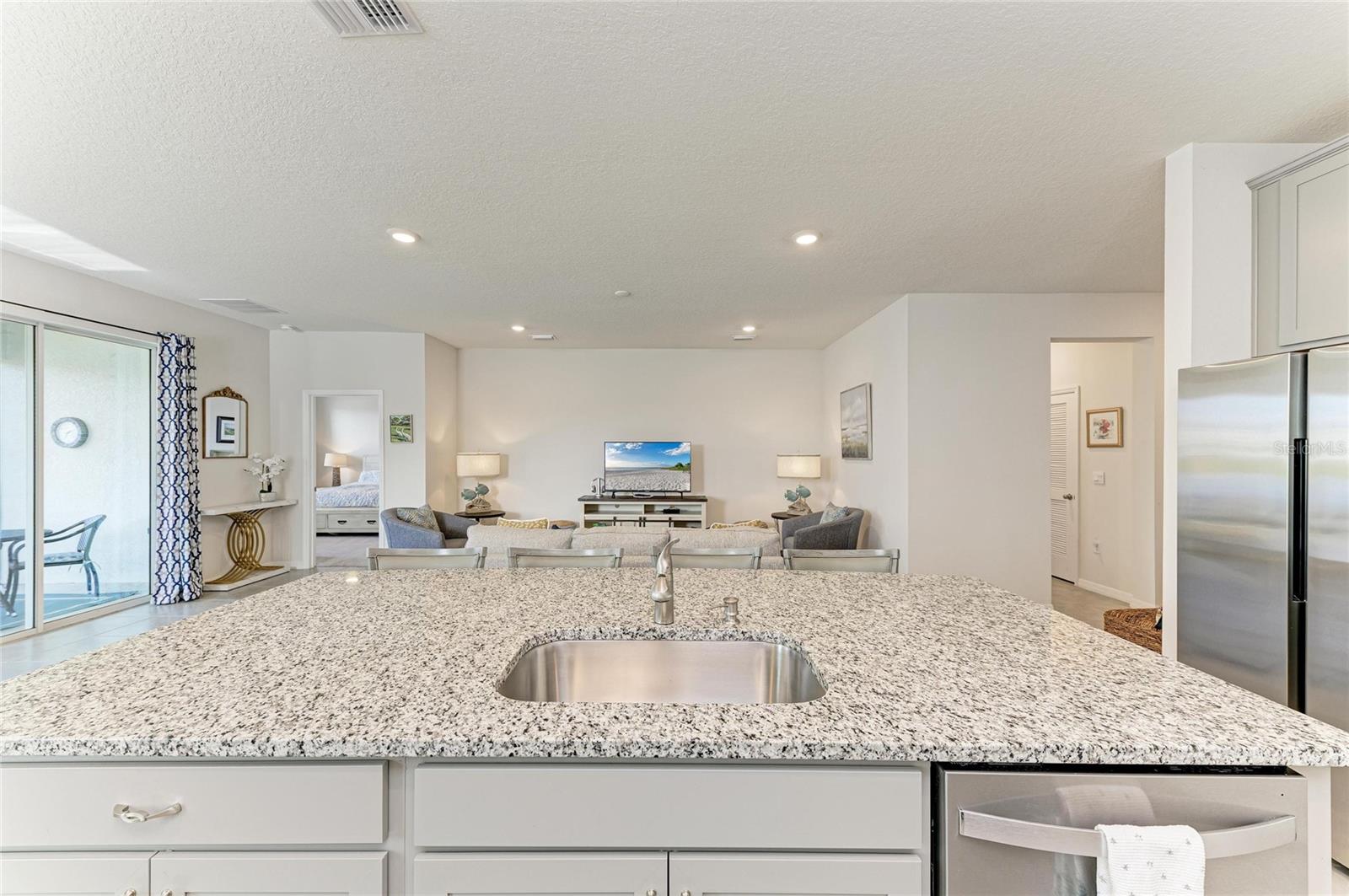 Image 25 of 55 For 15912 5th Avenue E