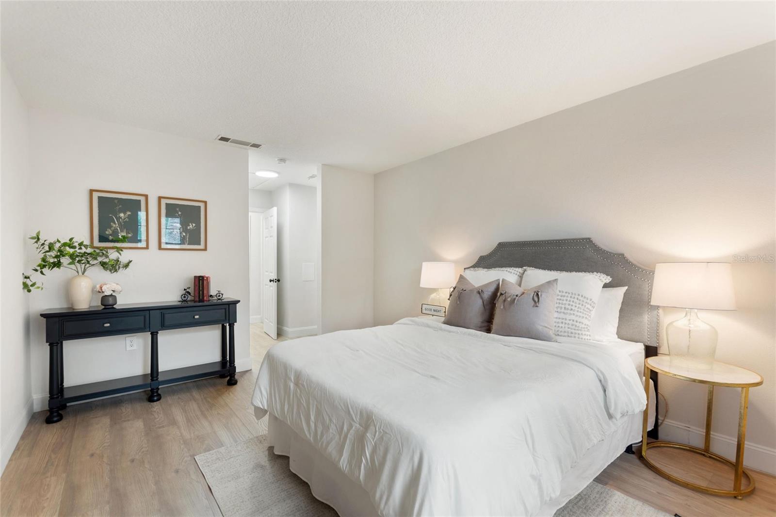 Image 14 of 22 For 10800 Us Highway 19 N 203