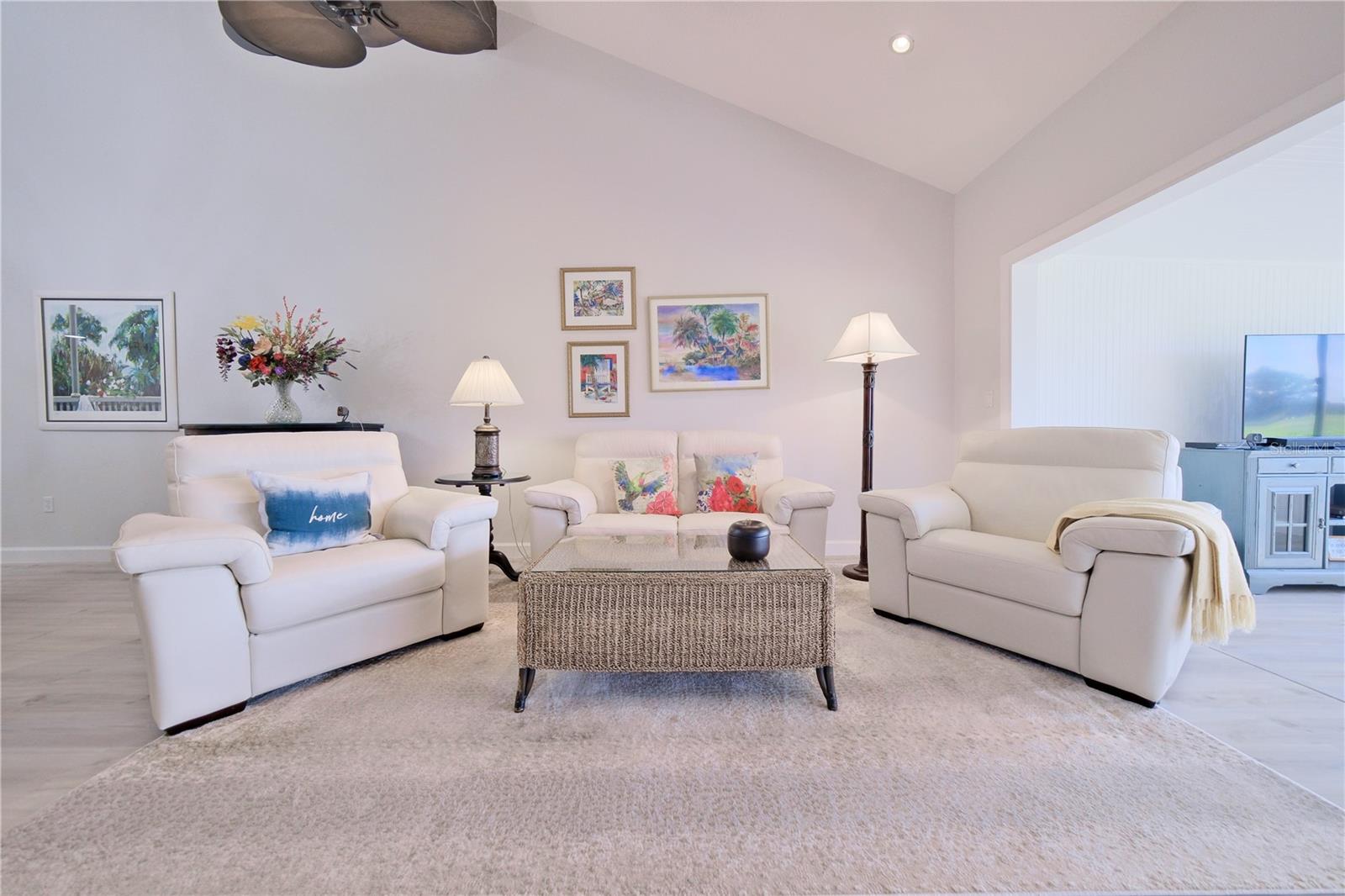 Image 12 of 50 For 3605 Avenida Madera  A