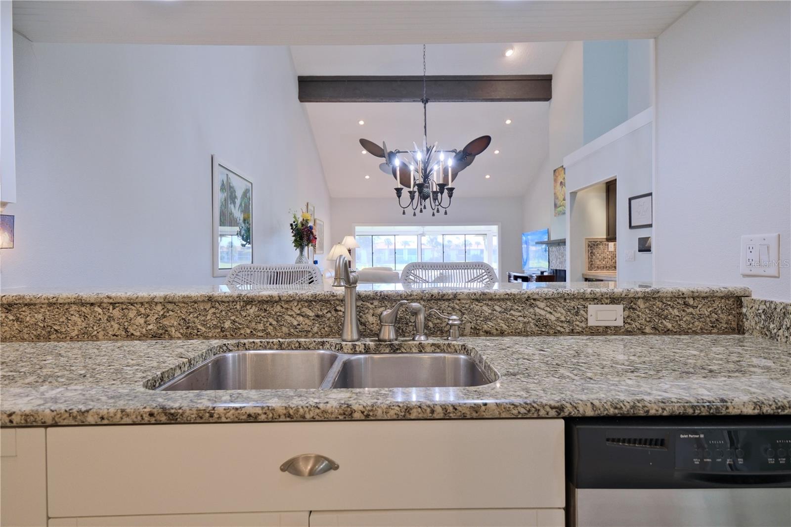 Image 18 of 50 For 3605 Avenida Madera  A