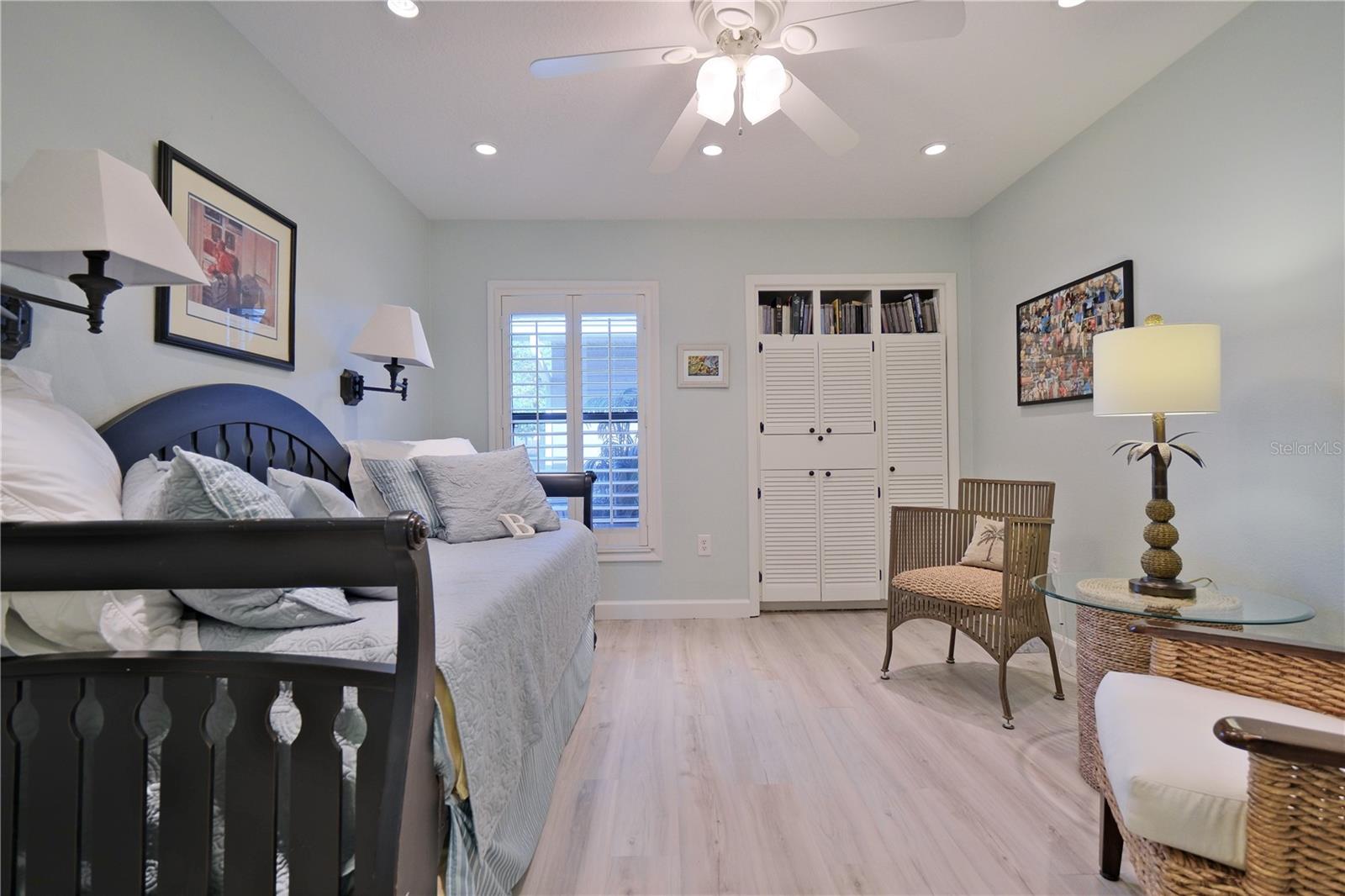 Image 20 of 50 For 3605 Avenida Madera  A