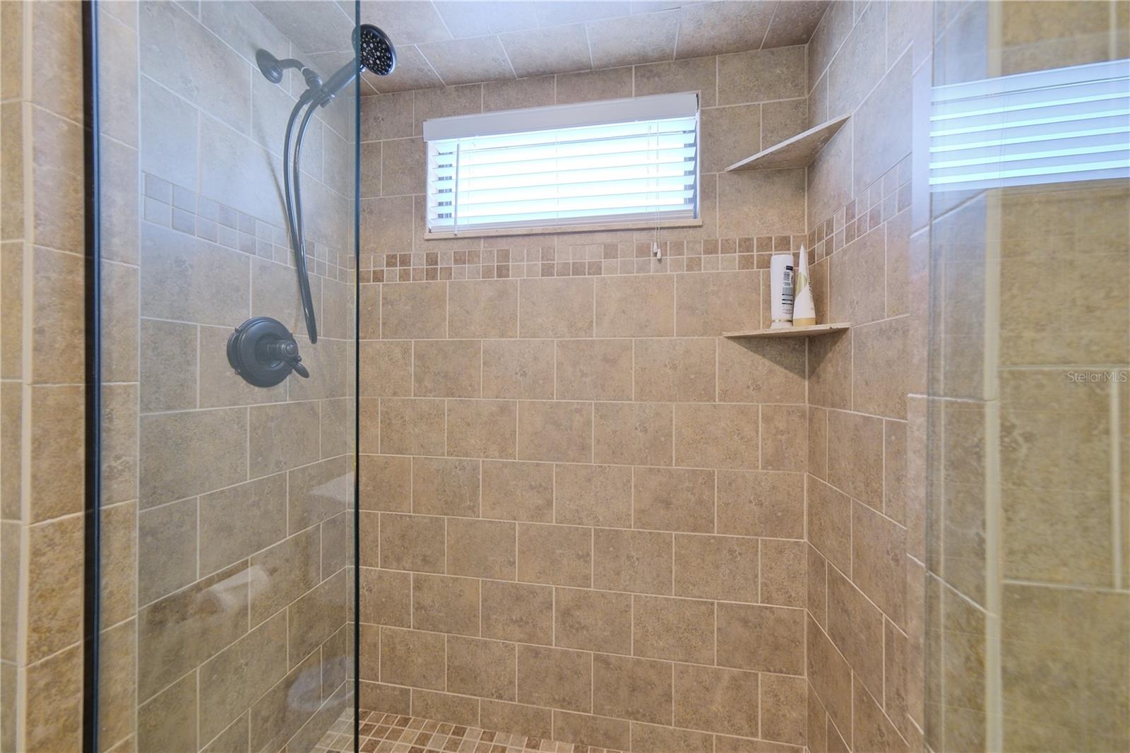 Image 24 of 50 For 3605 Avenida Madera  A