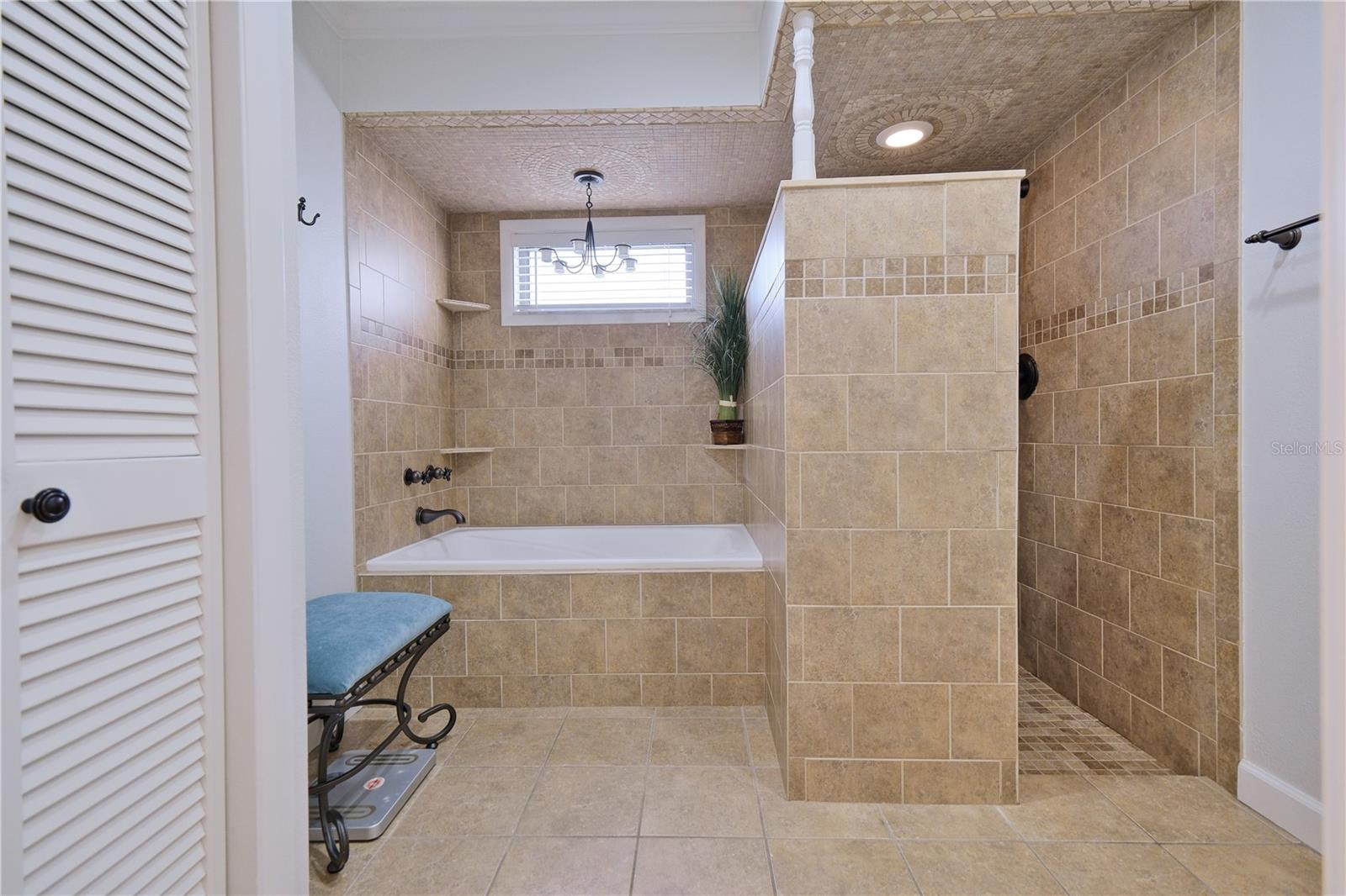 Image 29 of 50 For 3605 Avenida Madera  A