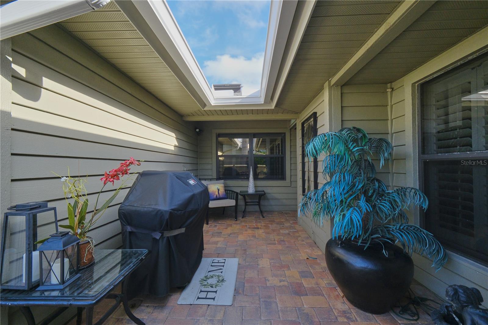 Image 4 of 50 For 3605 Avenida Madera  A