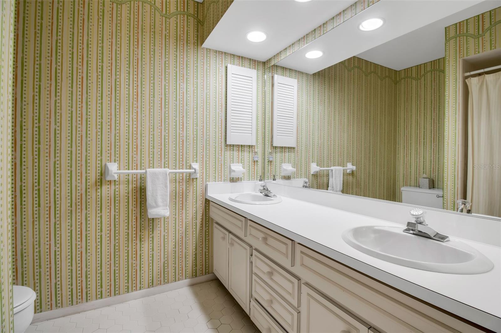 Image 33 of 87 For 509 Spoonbill Way