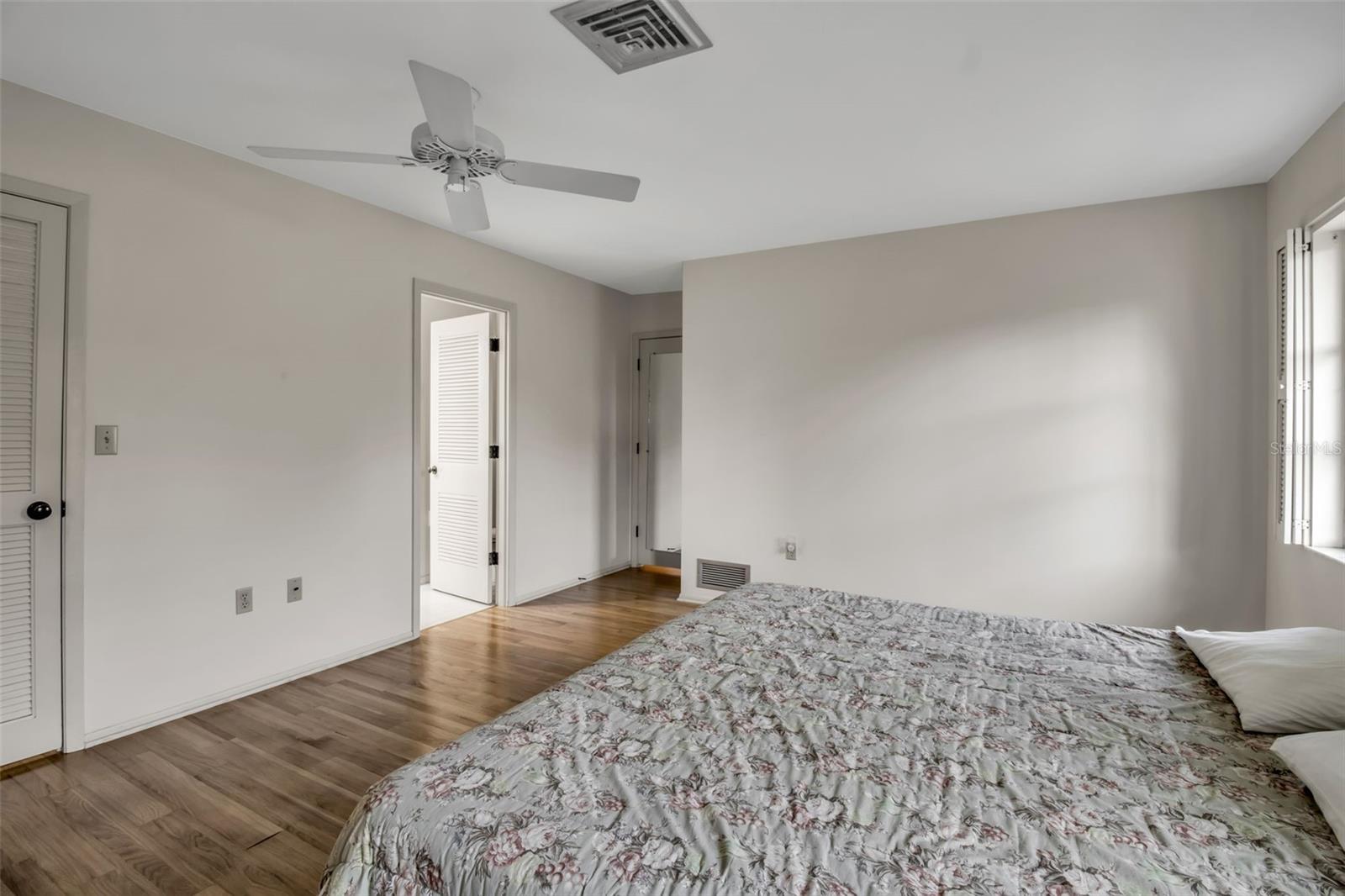 Image 47 of 87 For 509 Spoonbill Way