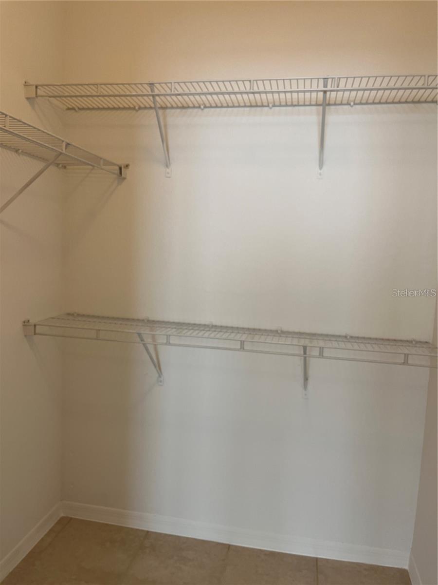 Image 14 of 24 For 5521 Rosehill Road 103