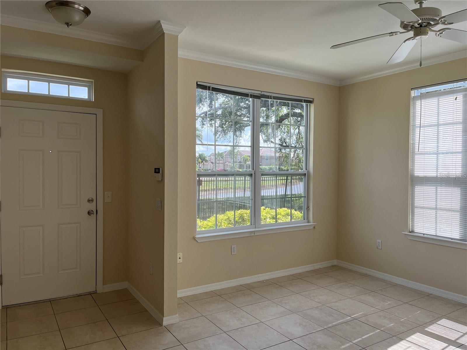 Image 9 of 24 For 5521 Rosehill Road 103