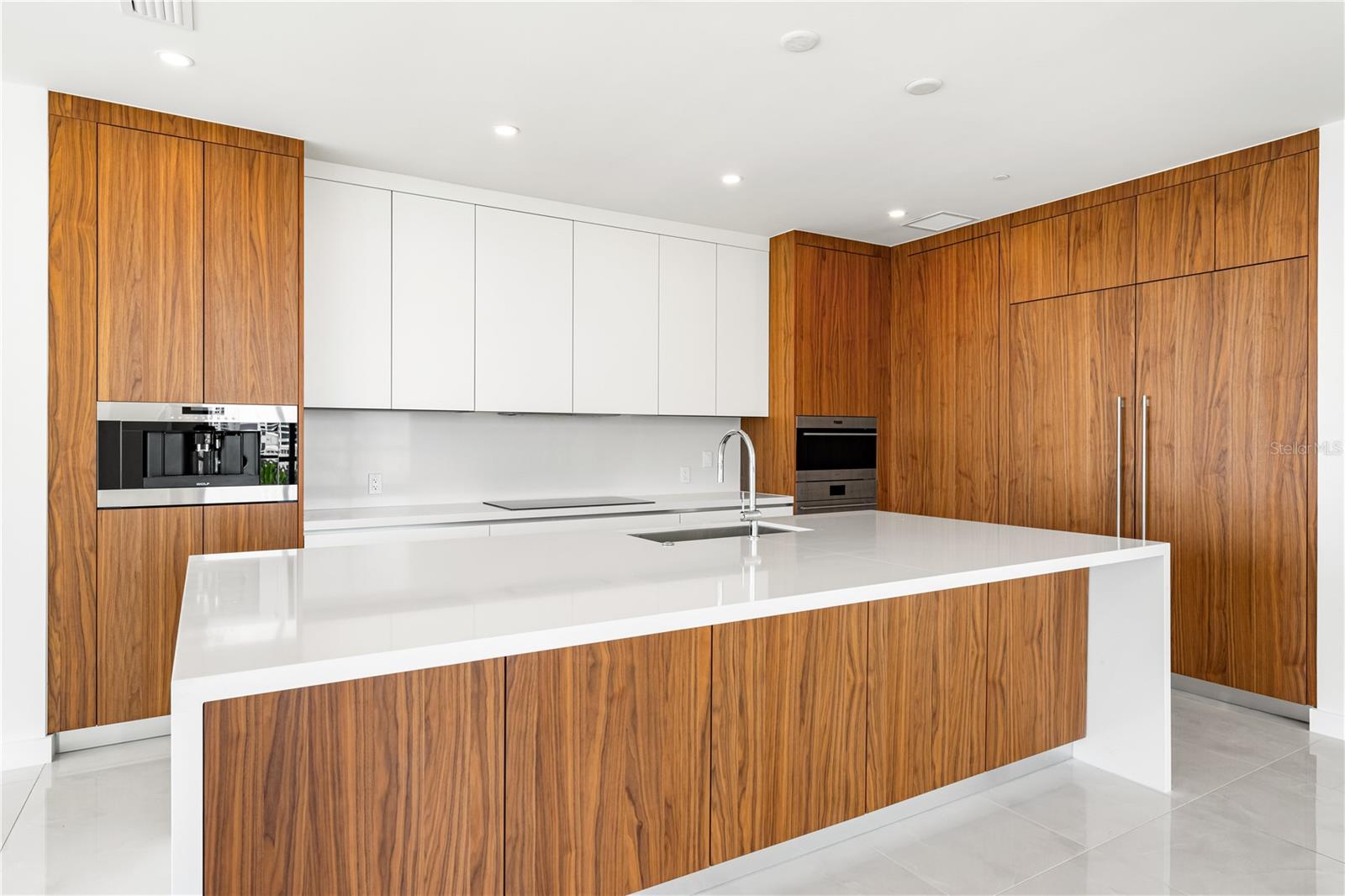 Image 12 of 48 For 111 Golden Gate Point 602