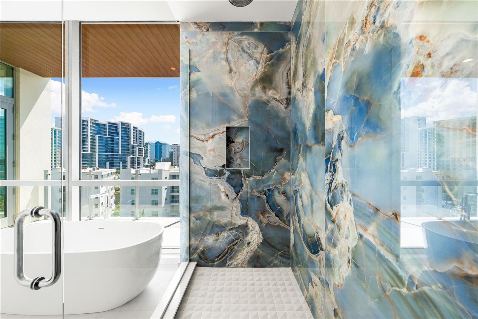 Image 22 of 48 For 111 Golden Gate Point 602