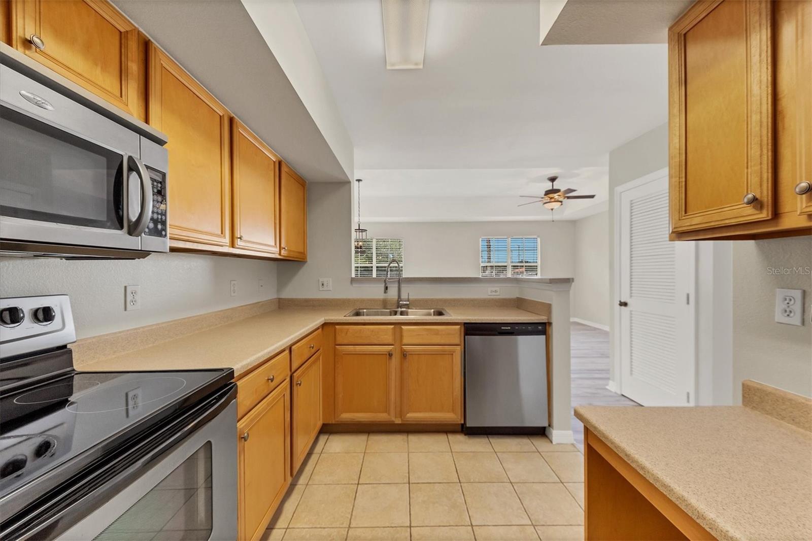 Image 15 of 35 For 1185 Villagio Circle 208