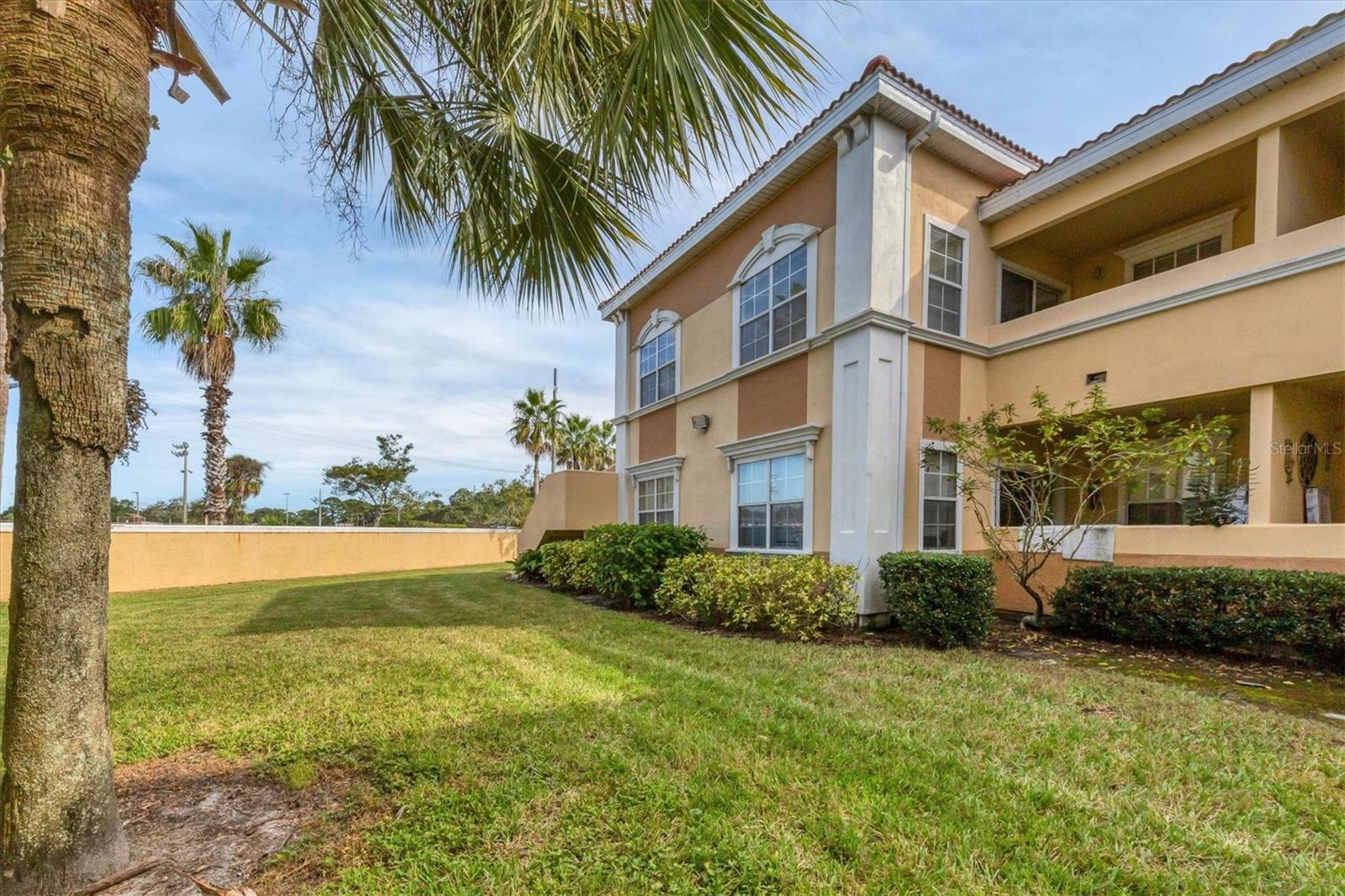 Image 25 of 35 For 1185 Villagio Circle 208