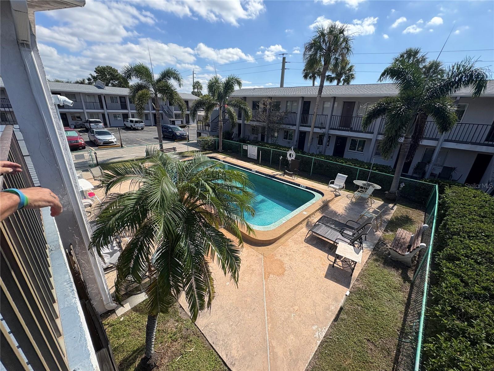 Image 3 of 11 For 3101 Bee Ridge Road 208