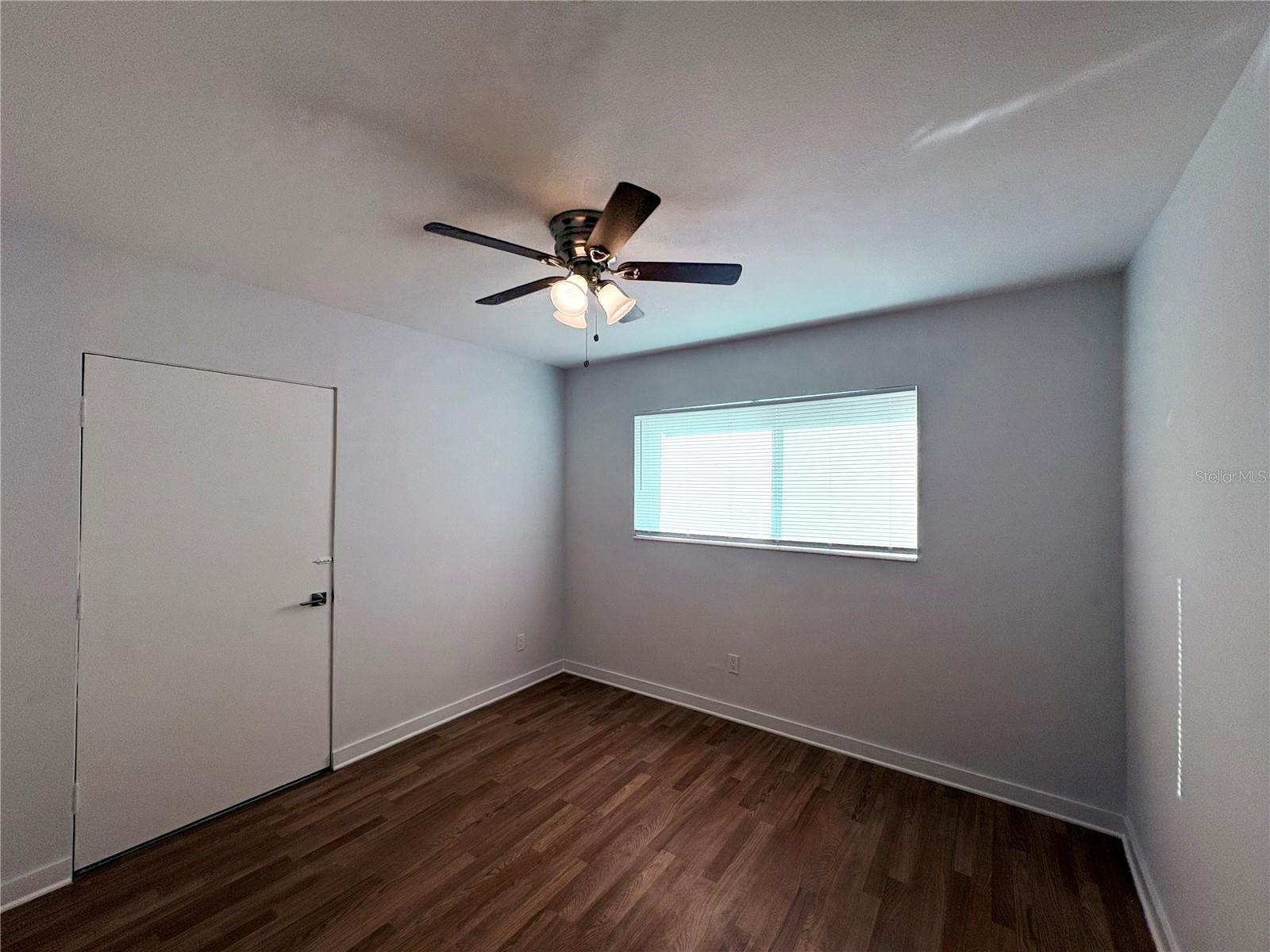 Image 8 of 11 For 3101 Bee Ridge Road 208