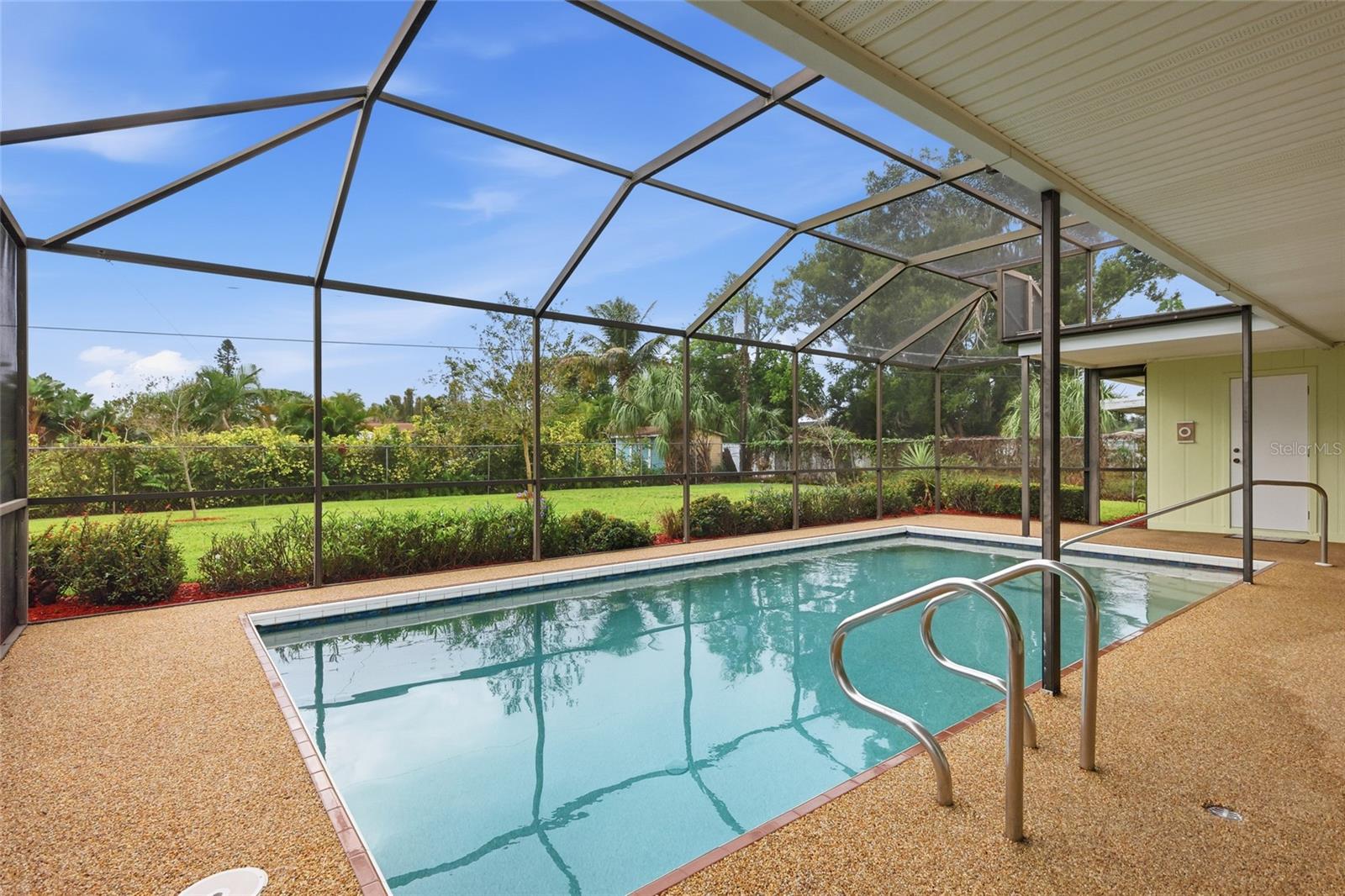 Image 27 of 32 For 5405 7th Avenue Drive W