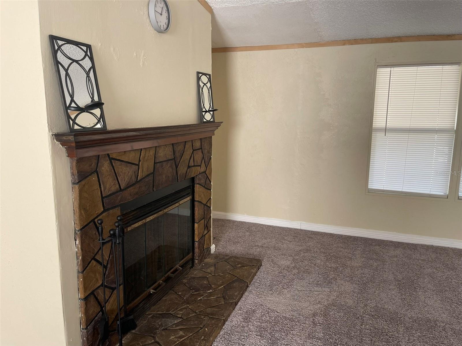 Image 16 of 38 For 2089 Airport Estates Street