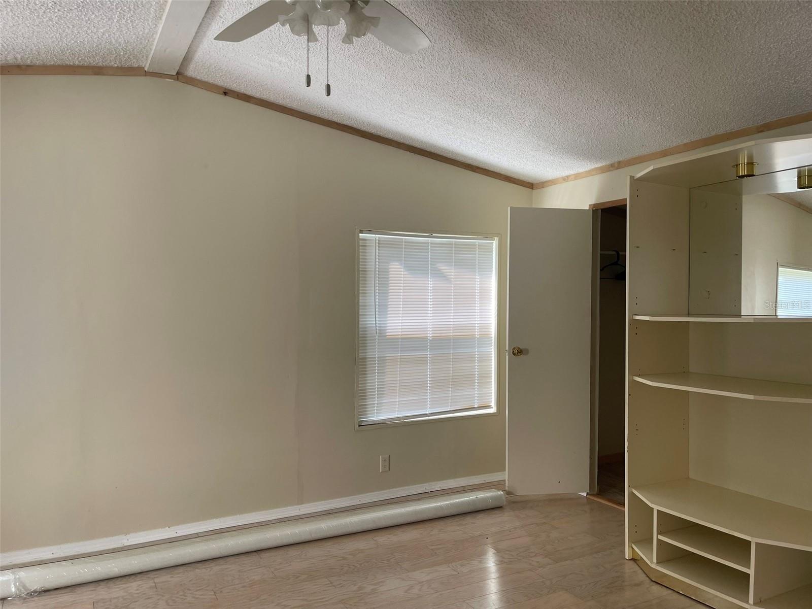 Image 23 of 38 For 2089 Airport Estates Street