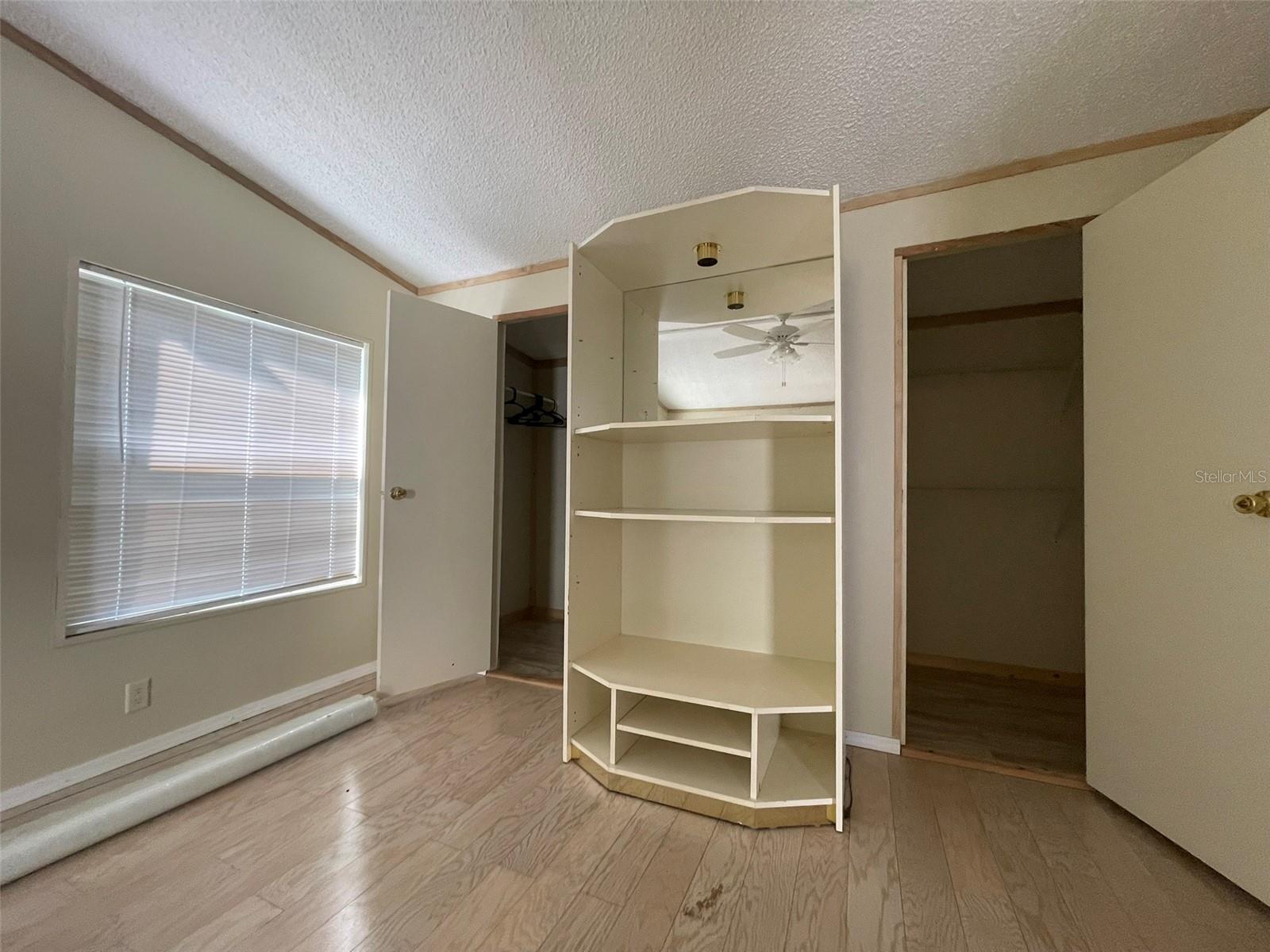 Image 24 of 38 For 2089 Airport Estates Street