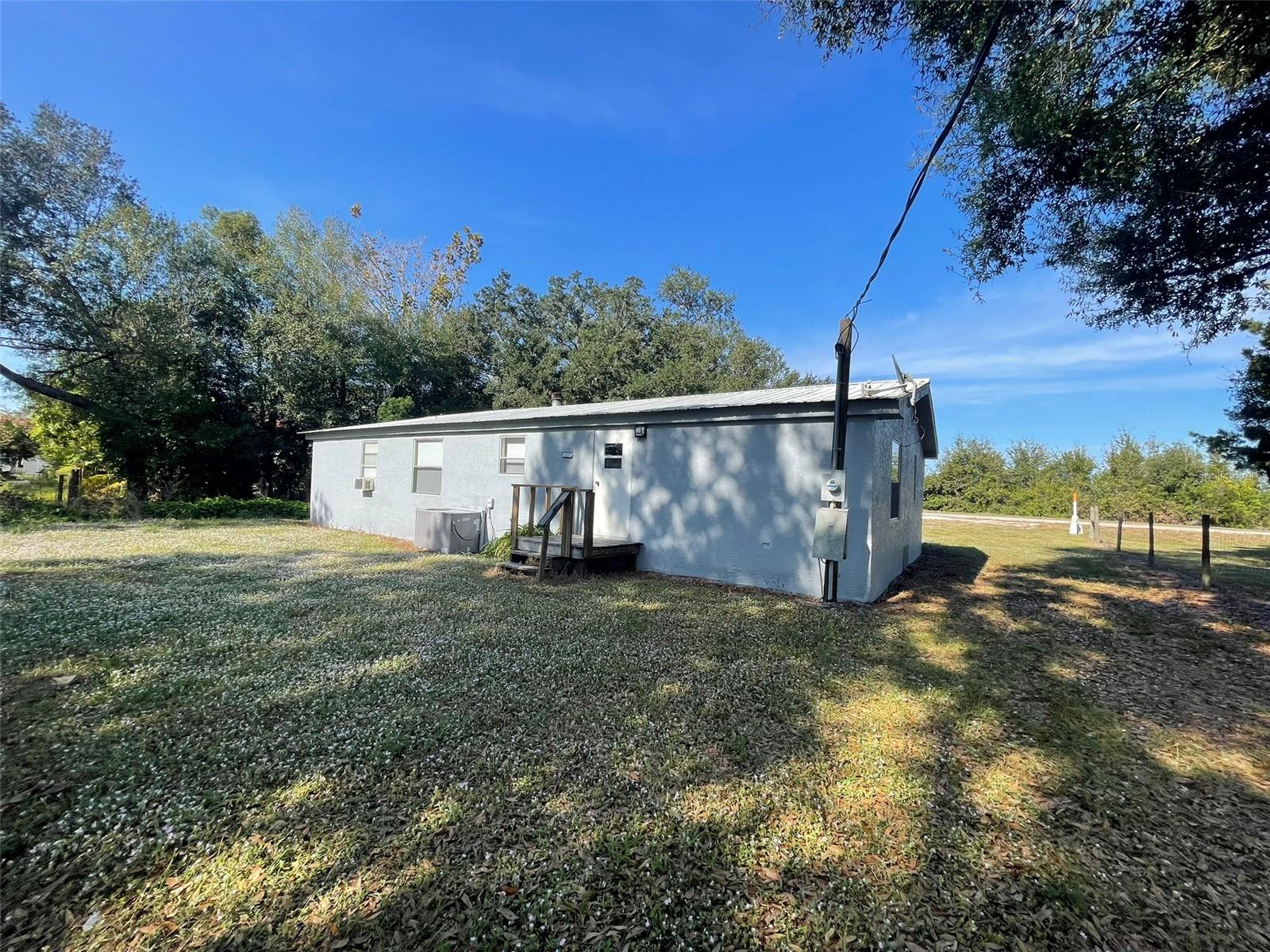 Image 7 of 38 For 2089 Airport Estates Street