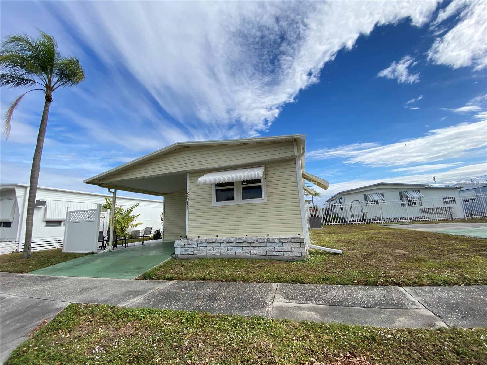 Image 3 of 34 For 2511 18th Street W