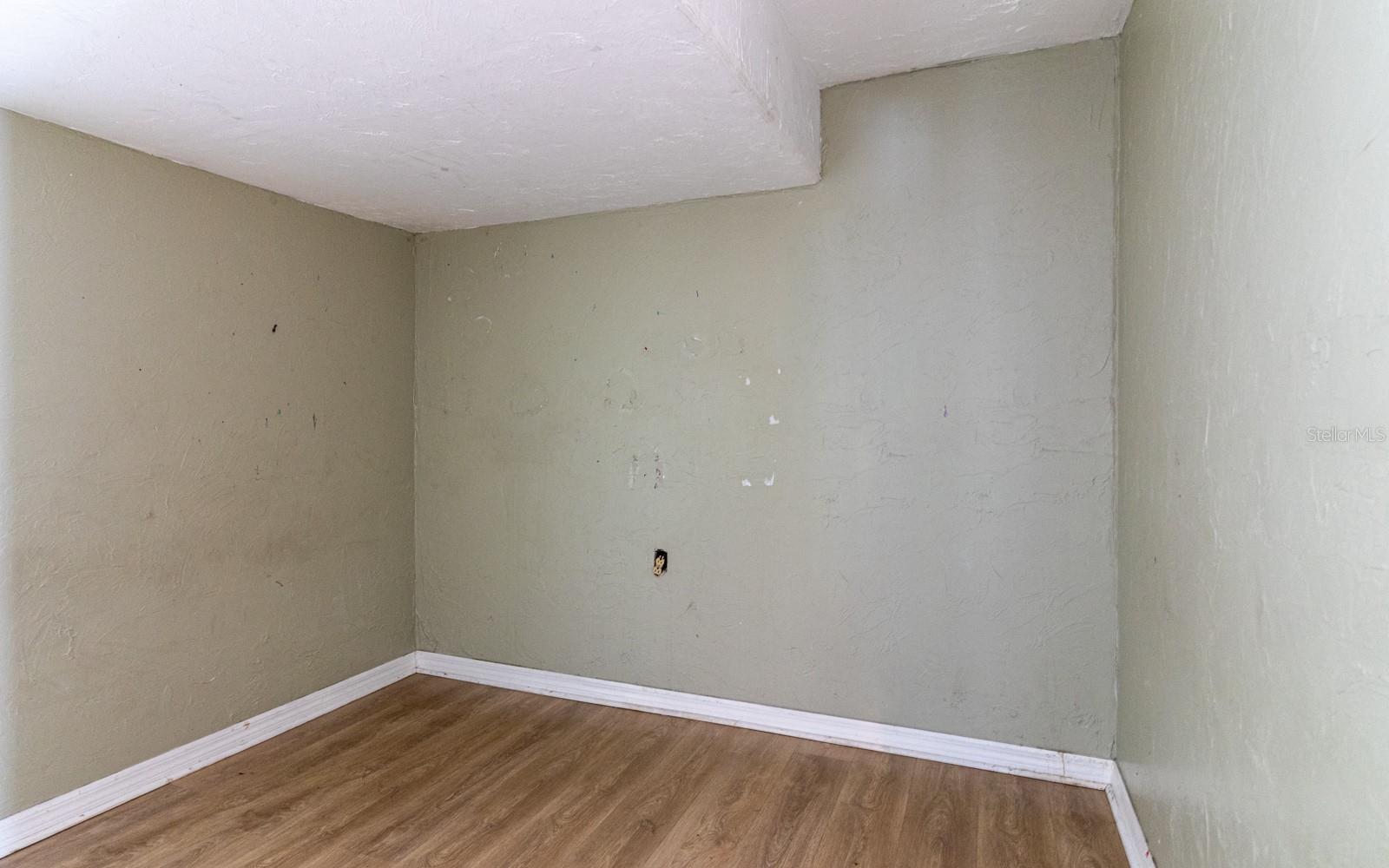 Image 15 of 20 For 1502 13th Street W