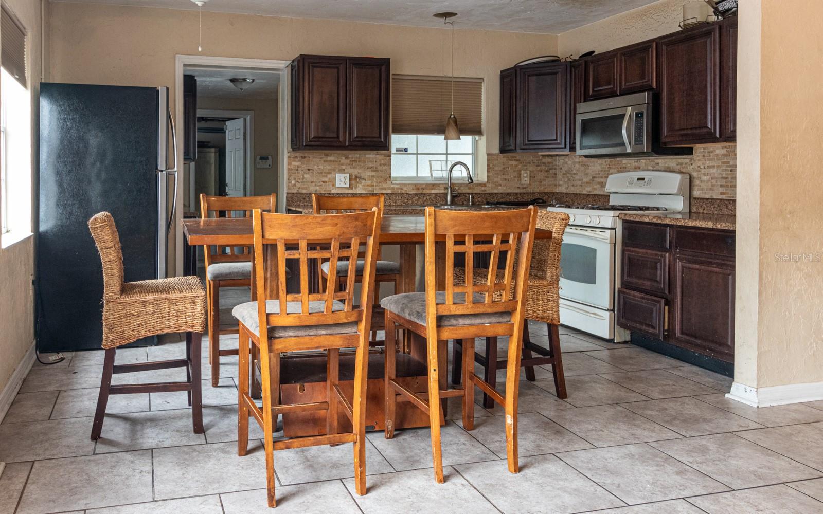 Image 8 of 20 For 1502 13th Street W