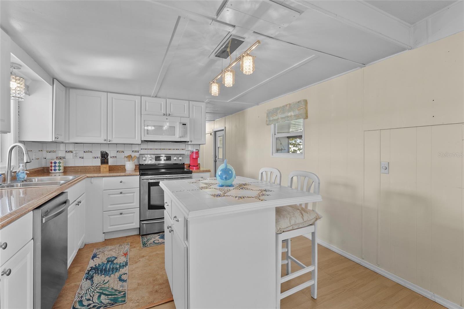 Image 17 of 83 For 4949 Brae Burn Avenue