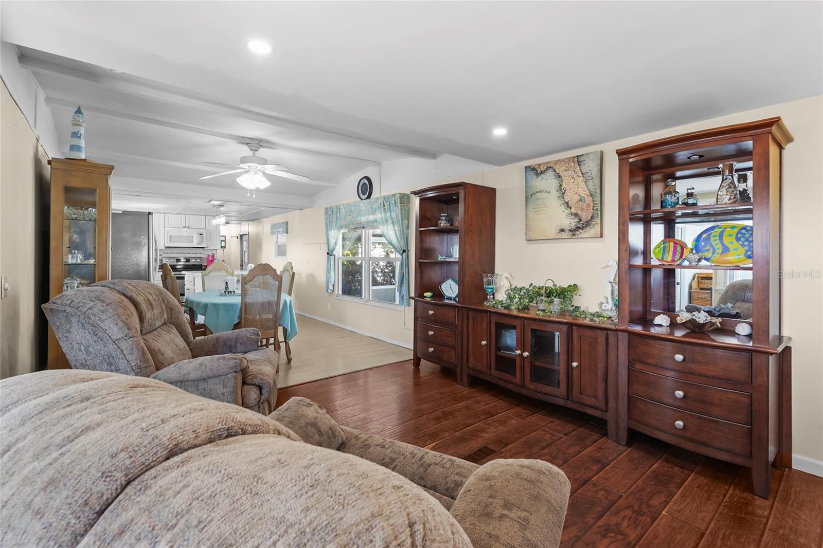 Image 24 of 83 For 4949 Brae Burn Avenue