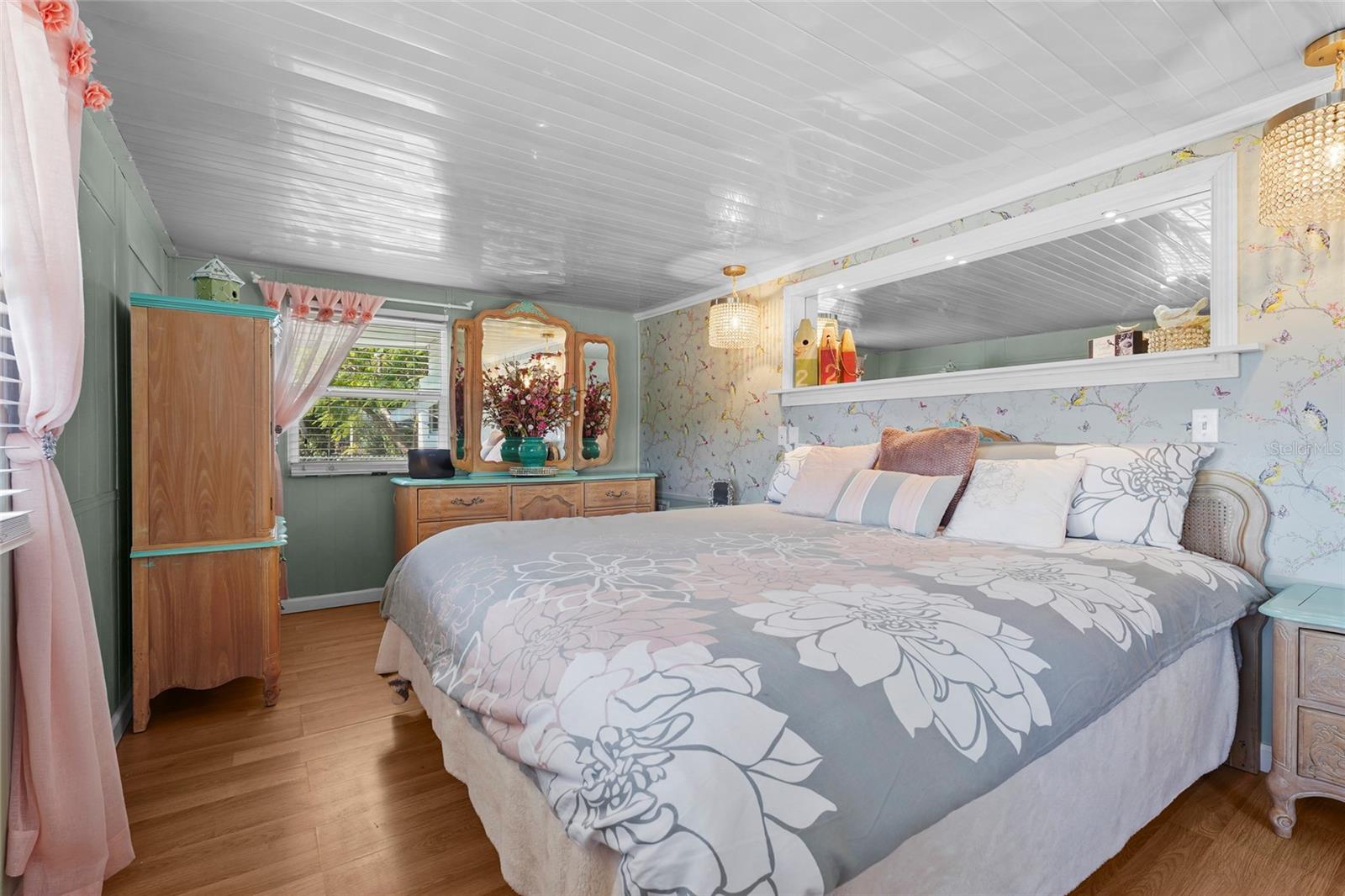 Image 26 of 83 For 4949 Brae Burn Avenue